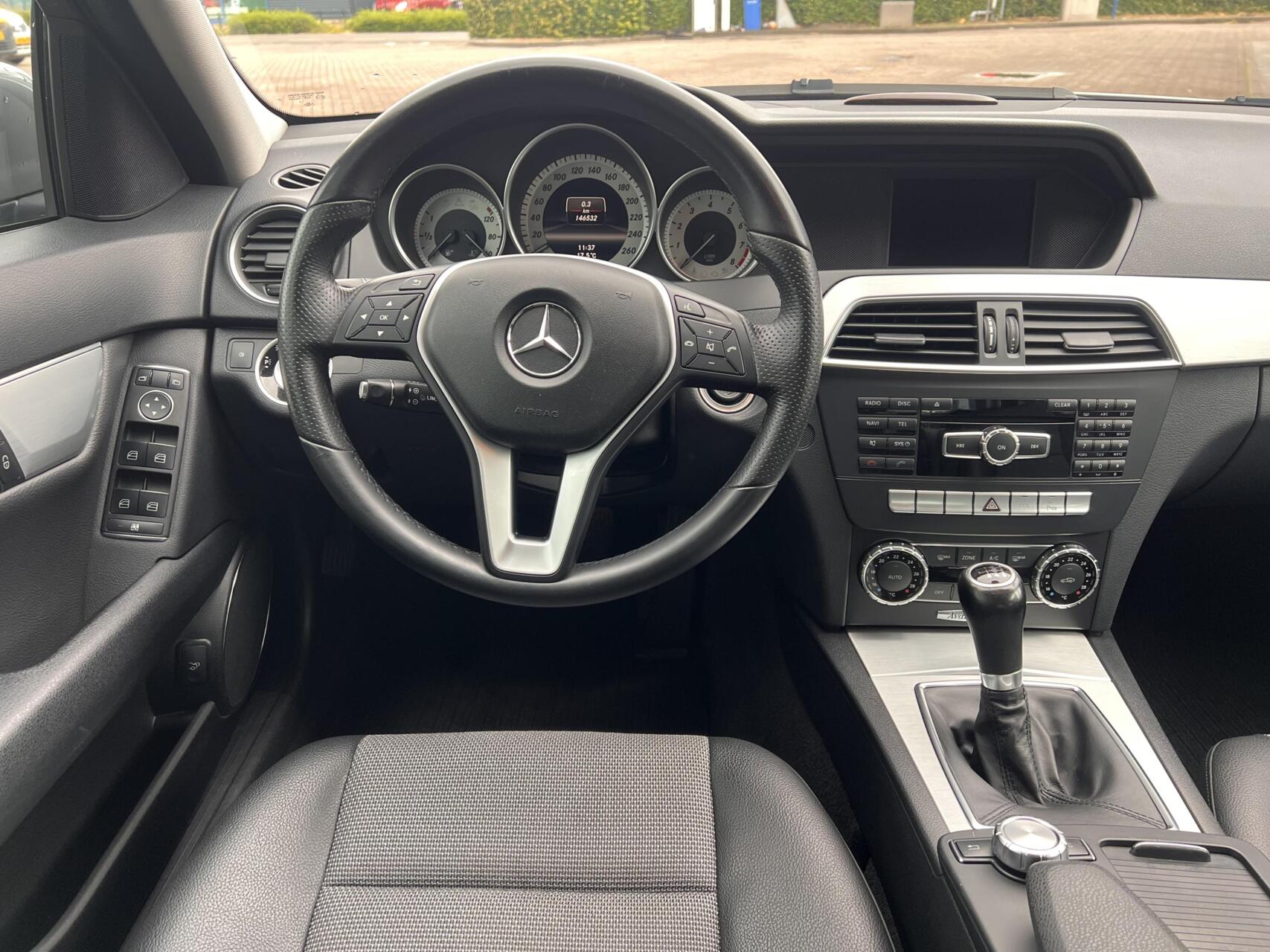 Foto van Mercedes-Benz C 180