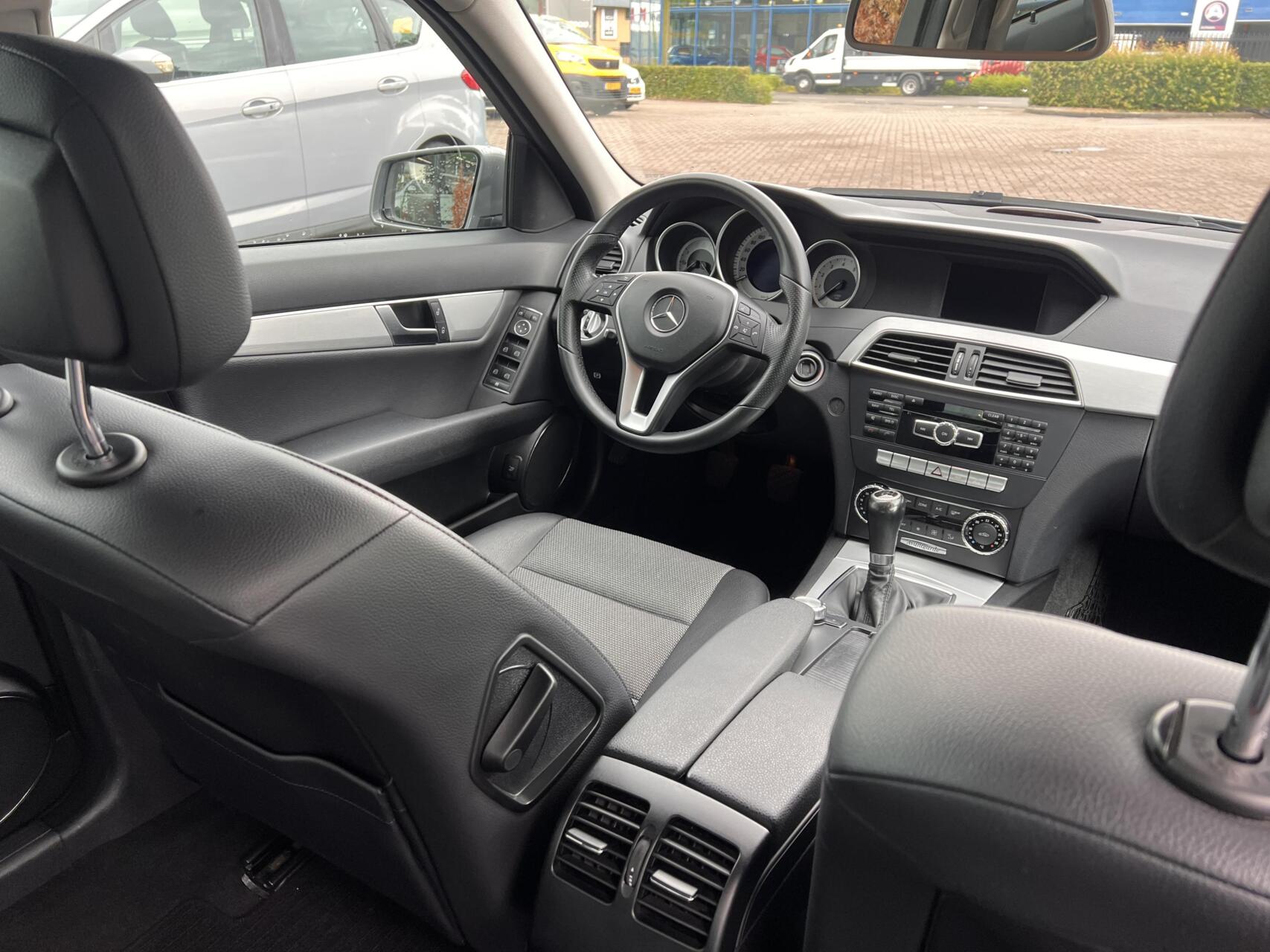 Foto van Mercedes-Benz C 180