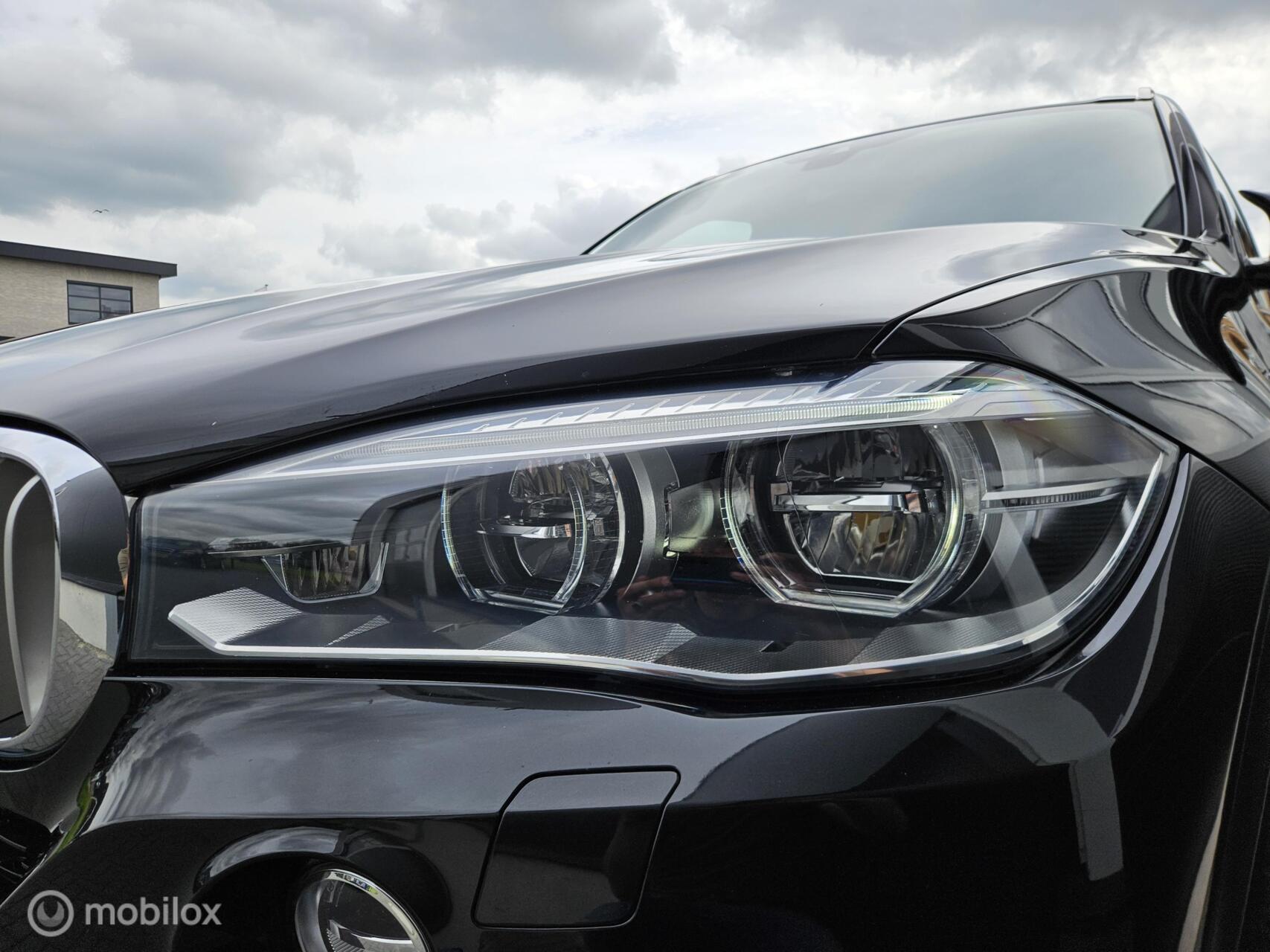 Foto van BMW X5 Xdrive40e