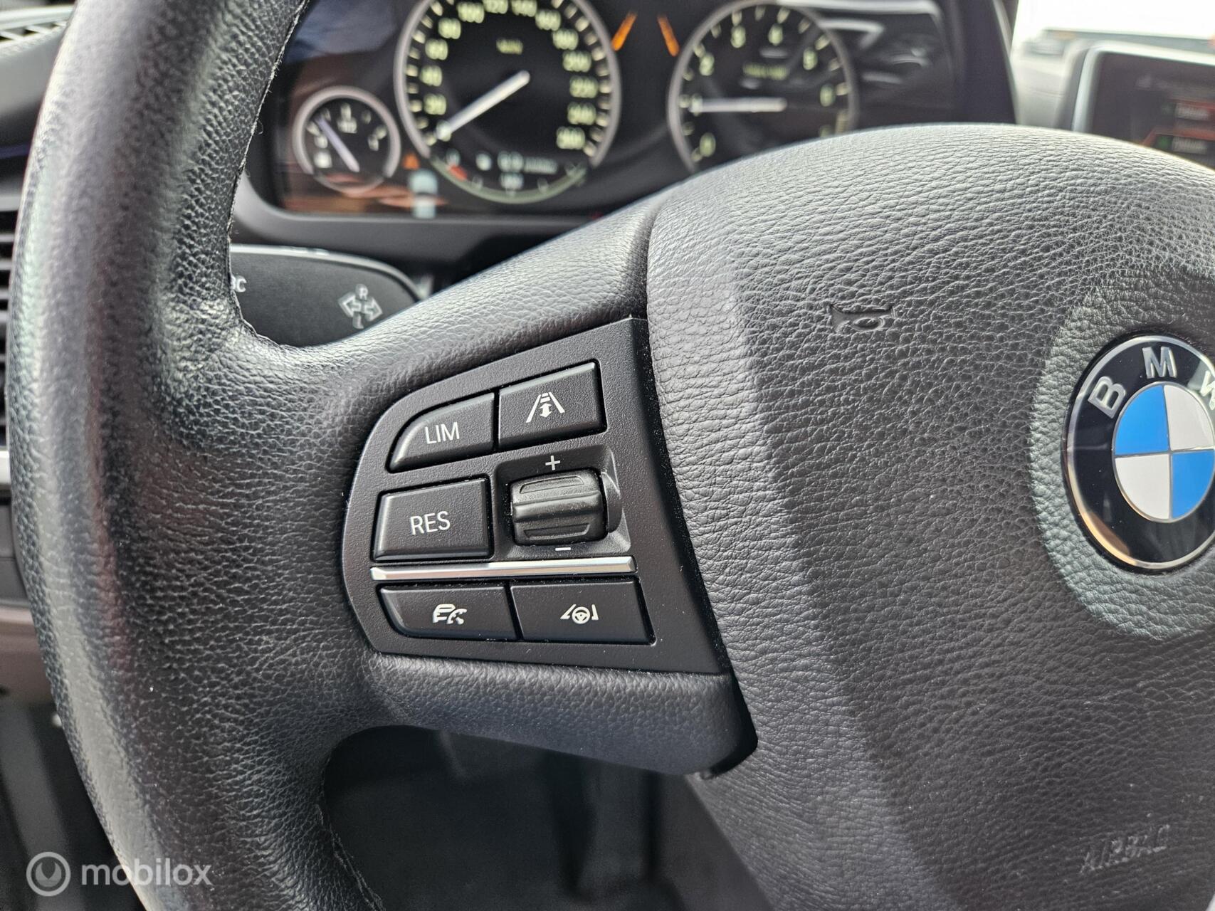 Foto van BMW X5 Xdrive40e