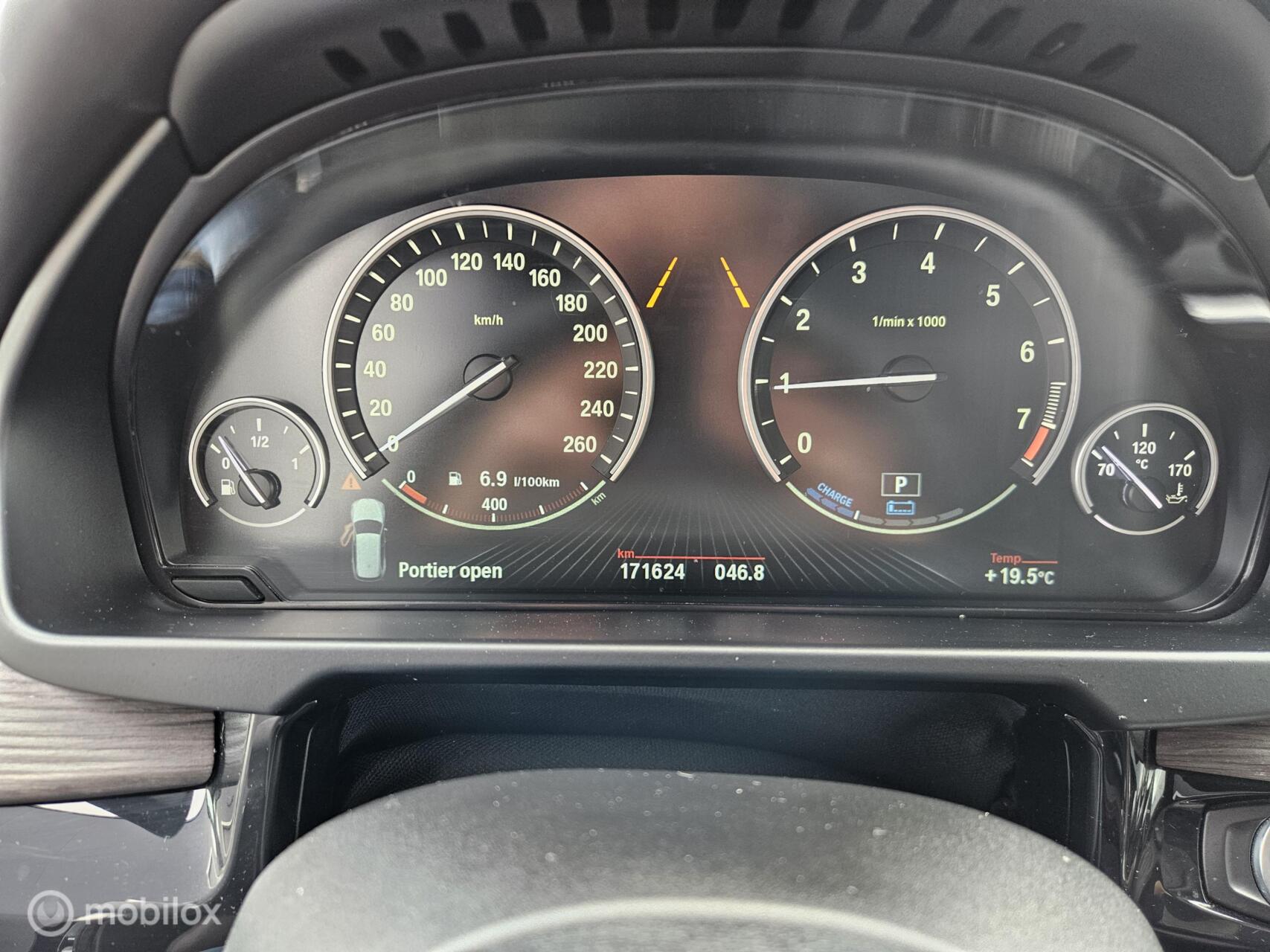 Foto van BMW X5 Xdrive40e