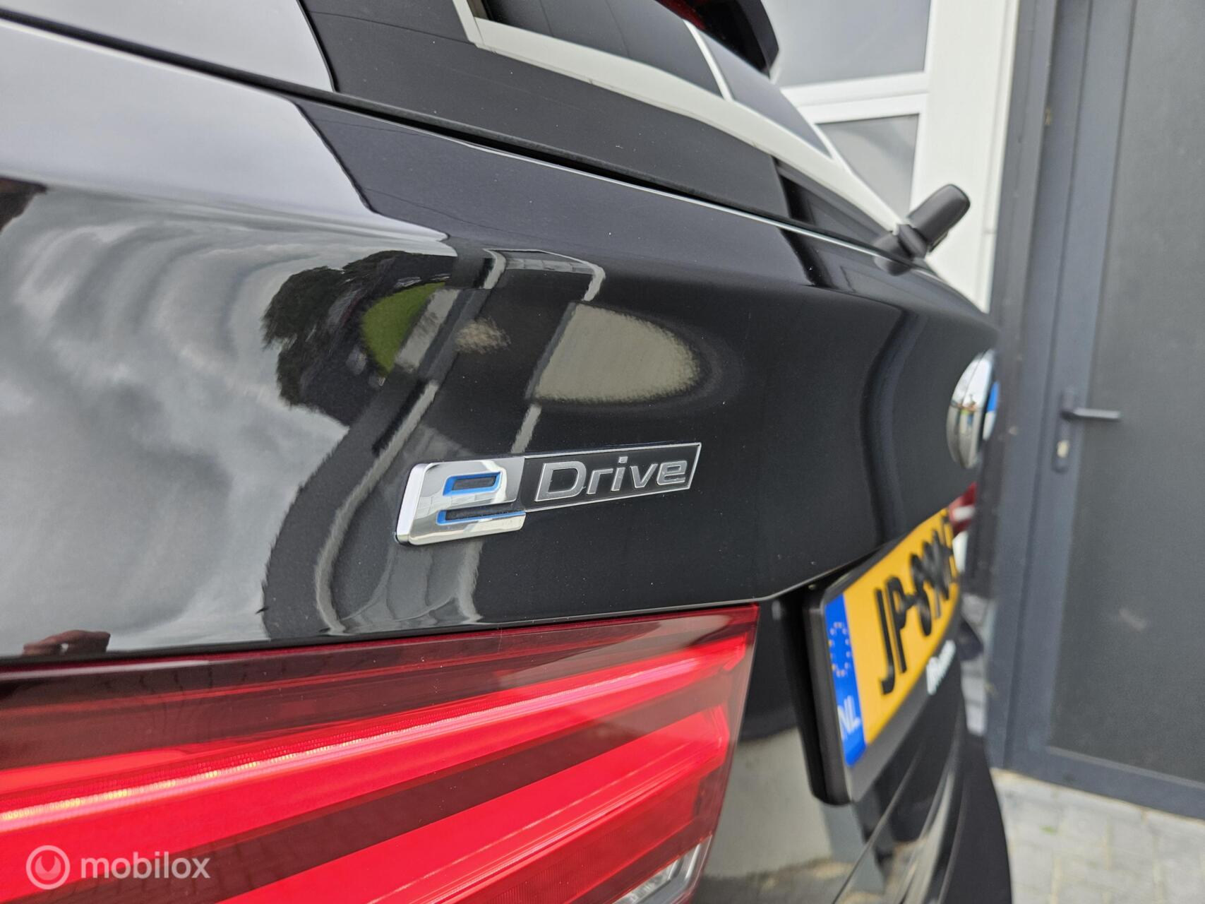 Foto van BMW X5 Xdrive40e