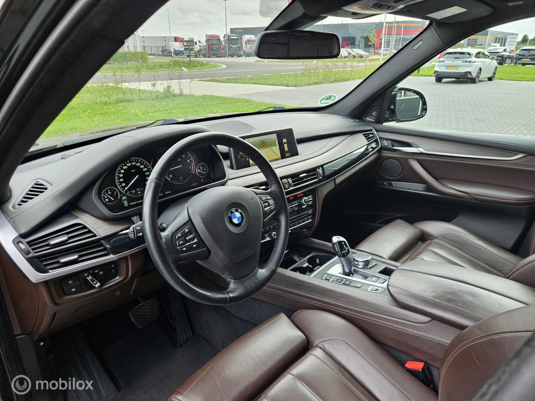 Foto van BMW X5 Xdrive40e