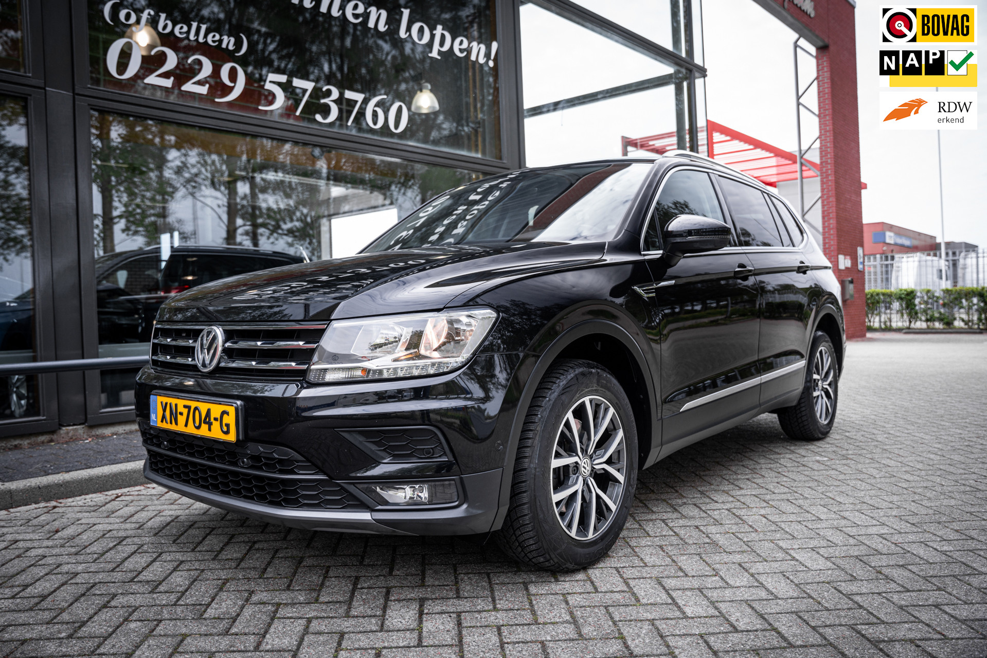 Volkswagen Tiguan 1.5 TSI Comfortline Business | 7 persoons | Trekhaak | Elektrische achterklep | Navigatie | Carplay | 2019 - voorkant