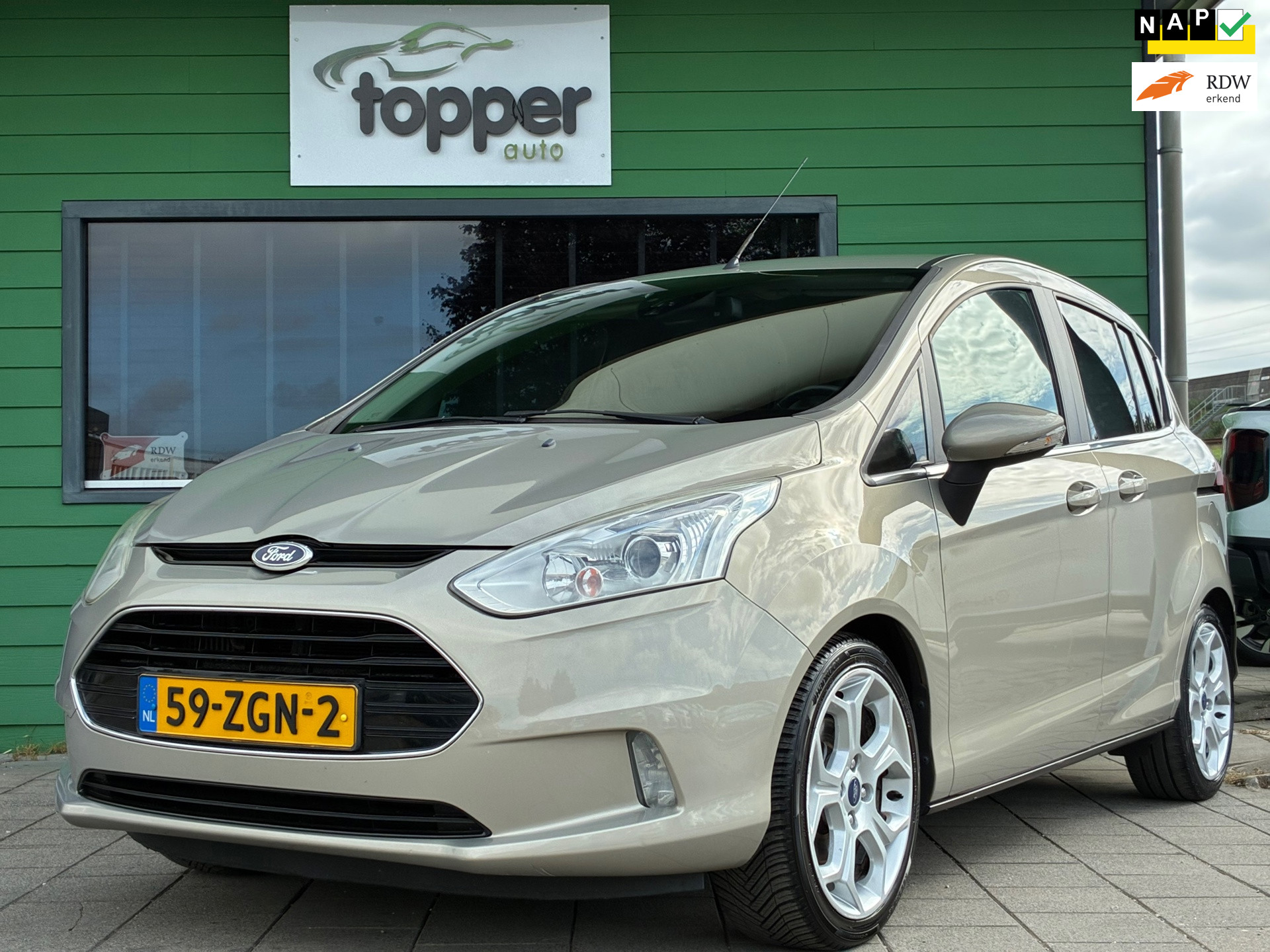 Ford B-max 1.0 EcoBoost Titanium|CruiseControl|Climatronic|Trekhaak|Elektr.ramen|PDC|Nieuwe APK|NAP| 2012 - voorkant