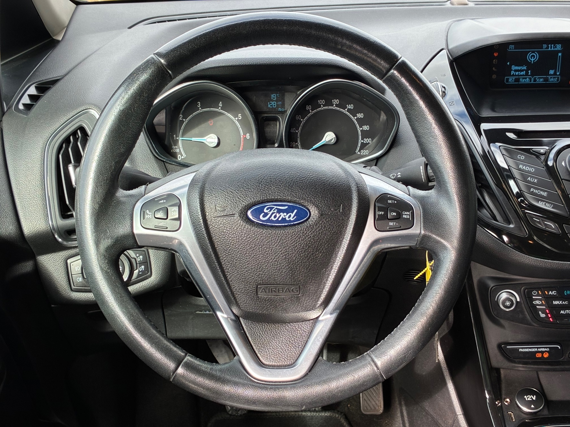 Foto van Ford B-max