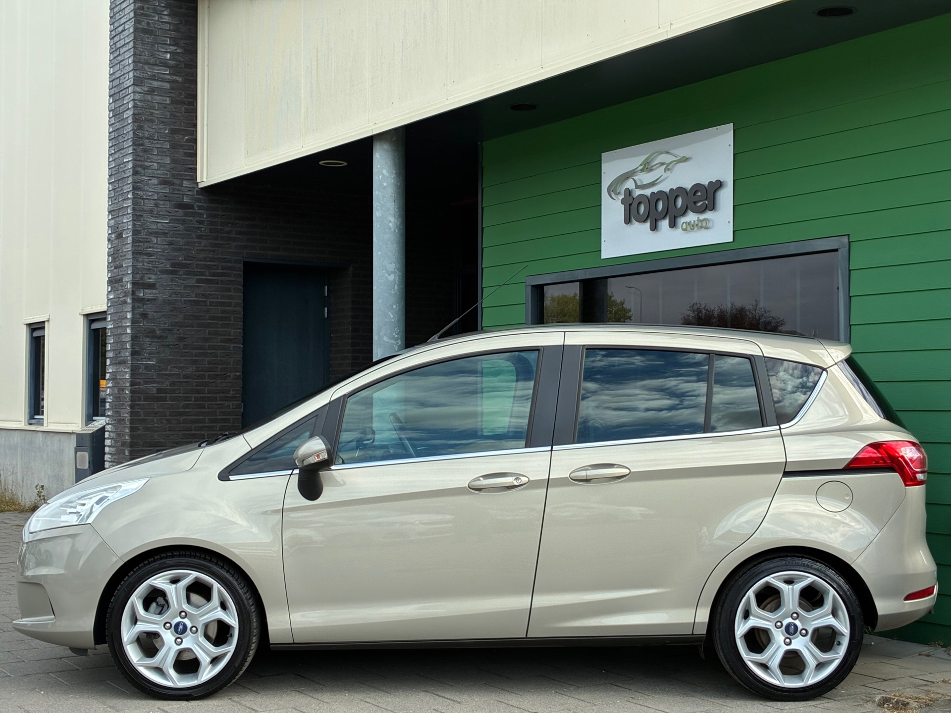 Foto van Ford B-max