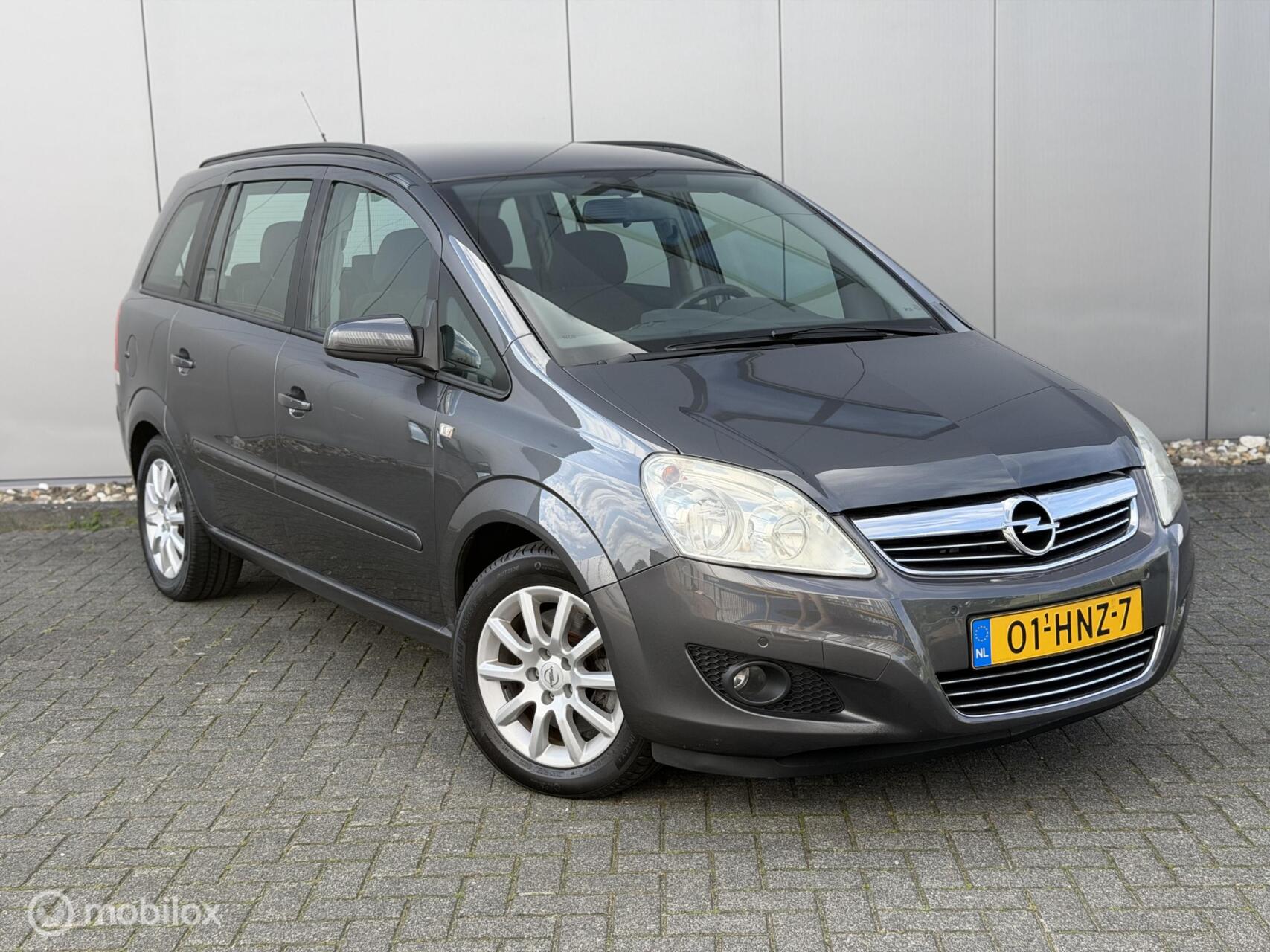 Opel Zafira 2.2 Temptation|7P|DEALEROH|1E EIG|AIRCO|CRUISE 2009 - voorkant