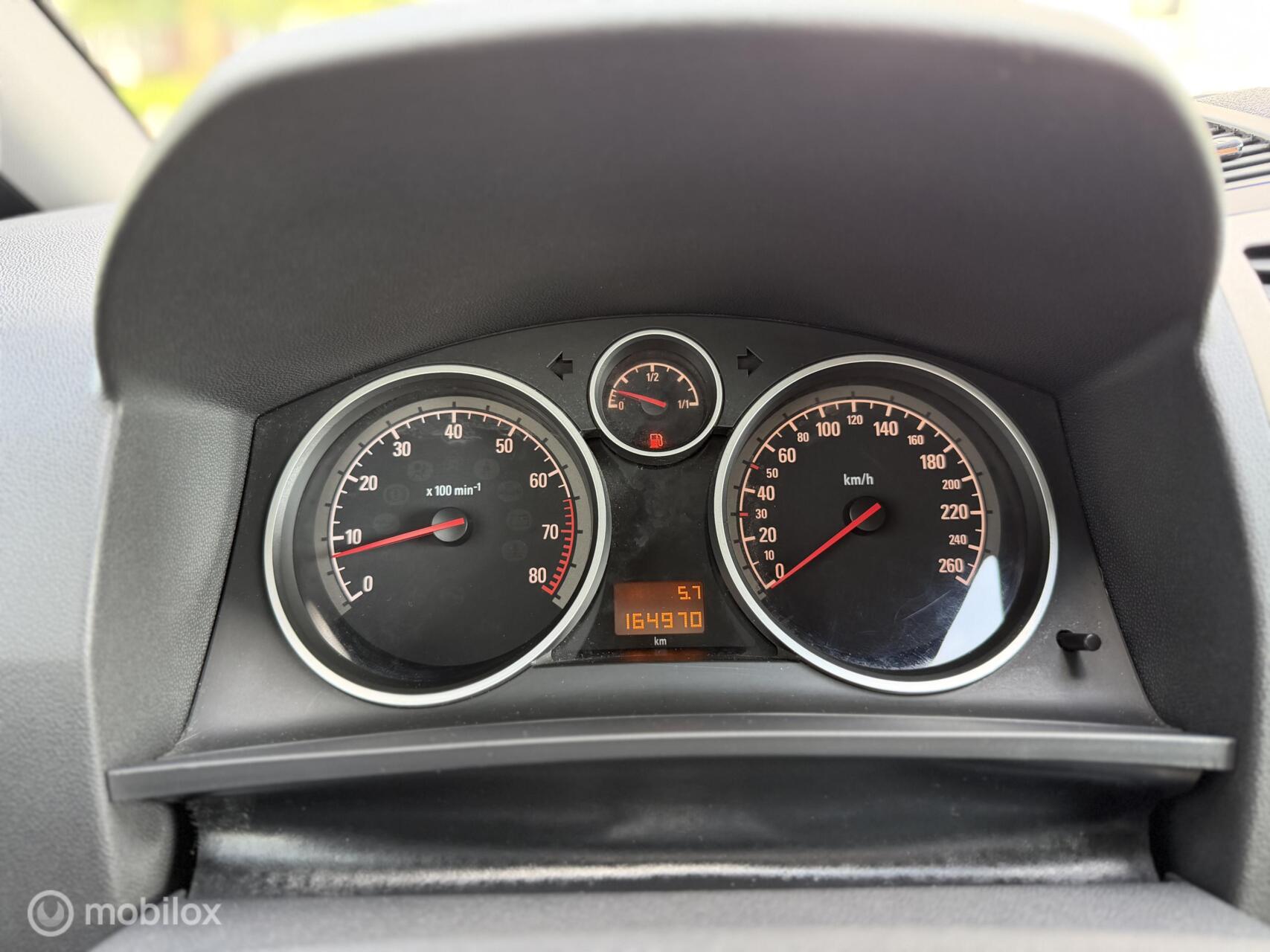 Foto van Opel Zafira