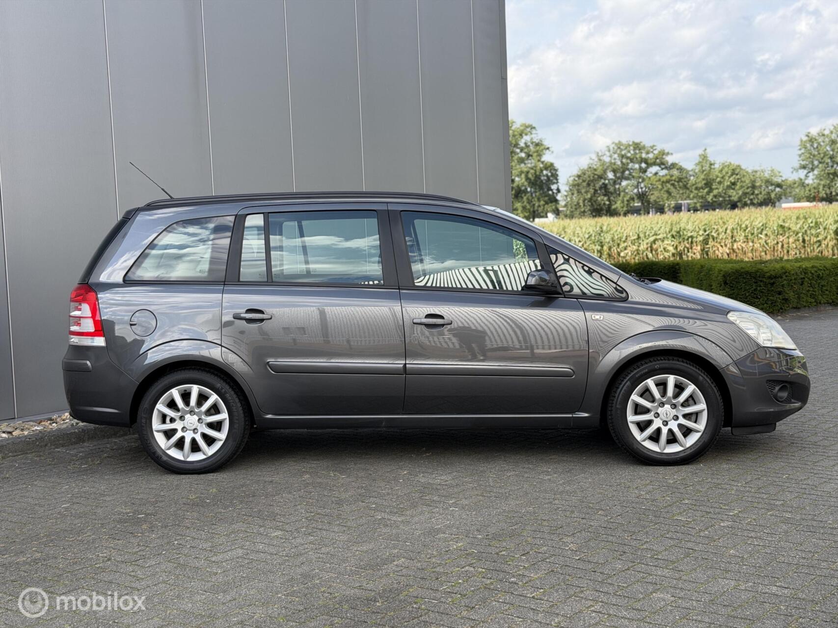 Foto van Opel Zafira