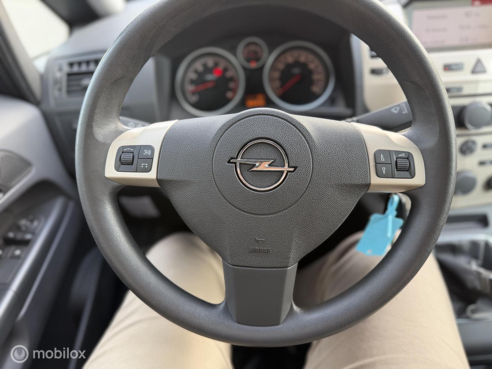 Foto van Opel Zafira
