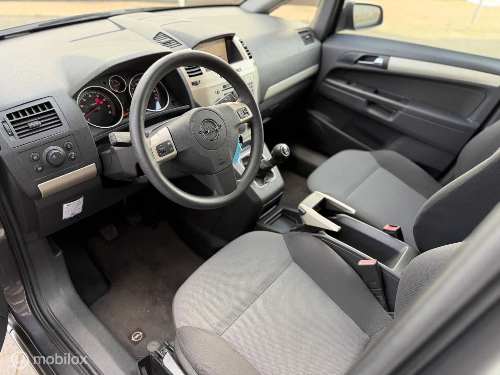 Foto van Opel Zafira