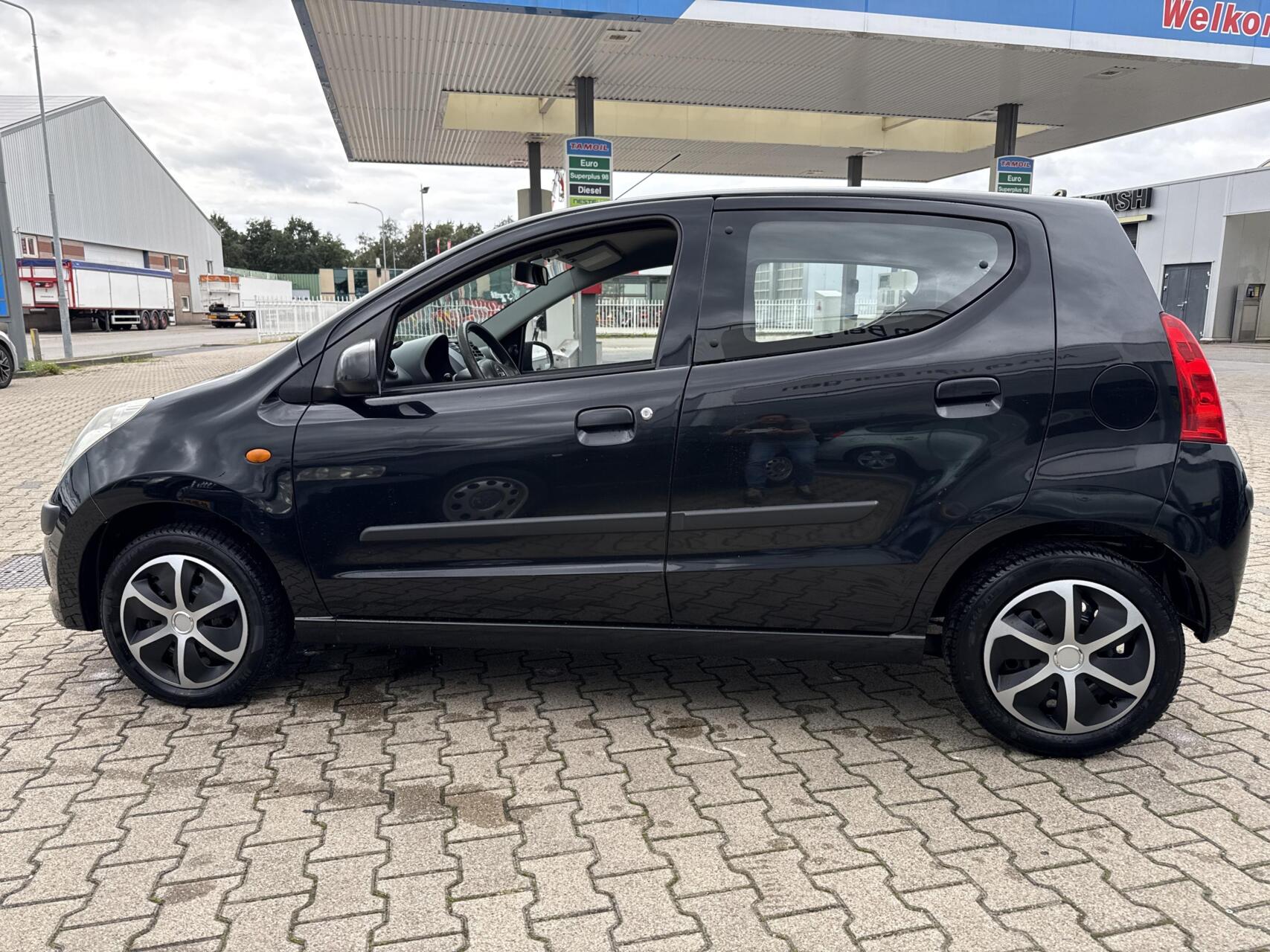 Foto van Nissan Nissan Pixo