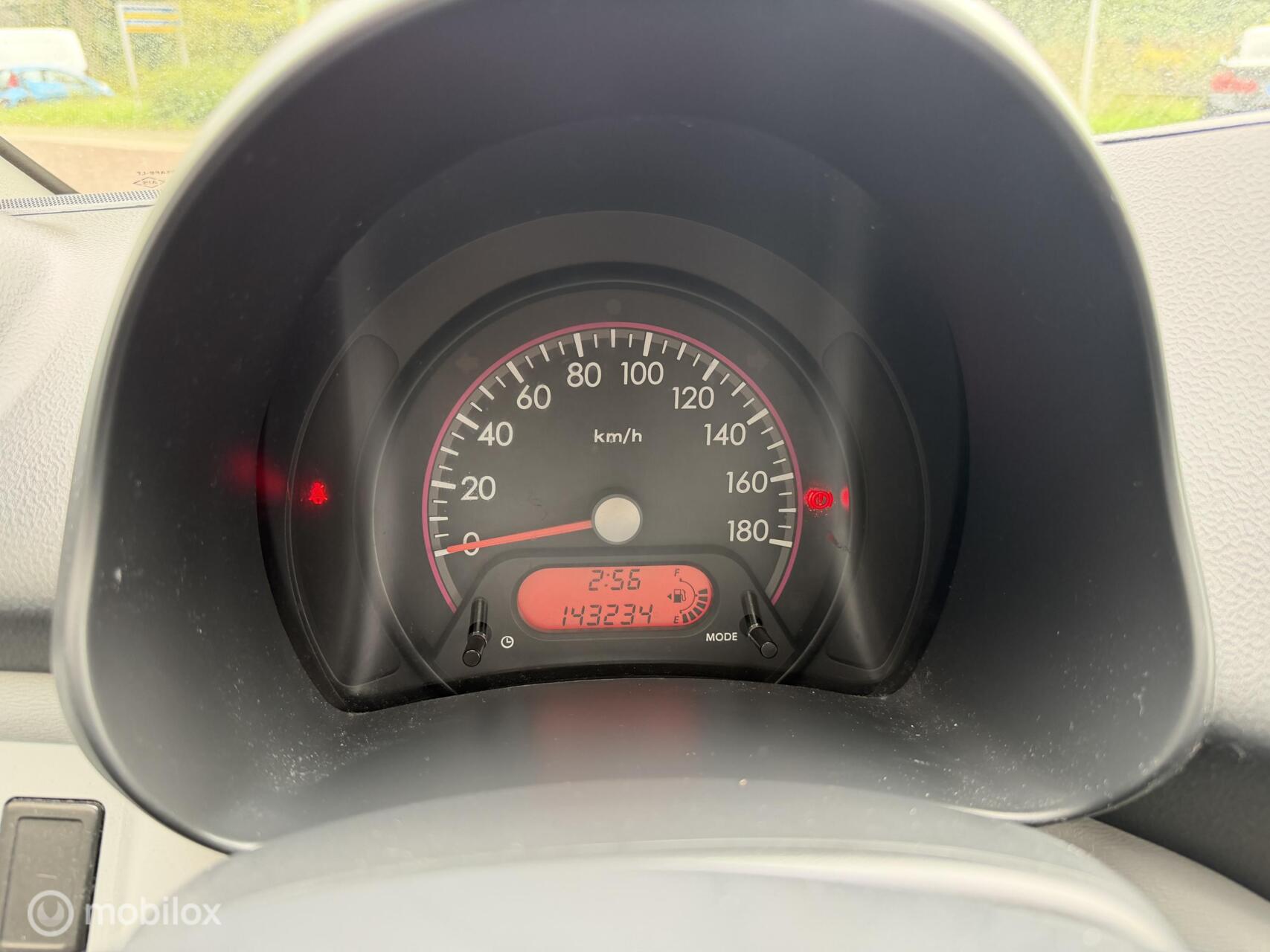 Foto van Nissan Nissan Pixo