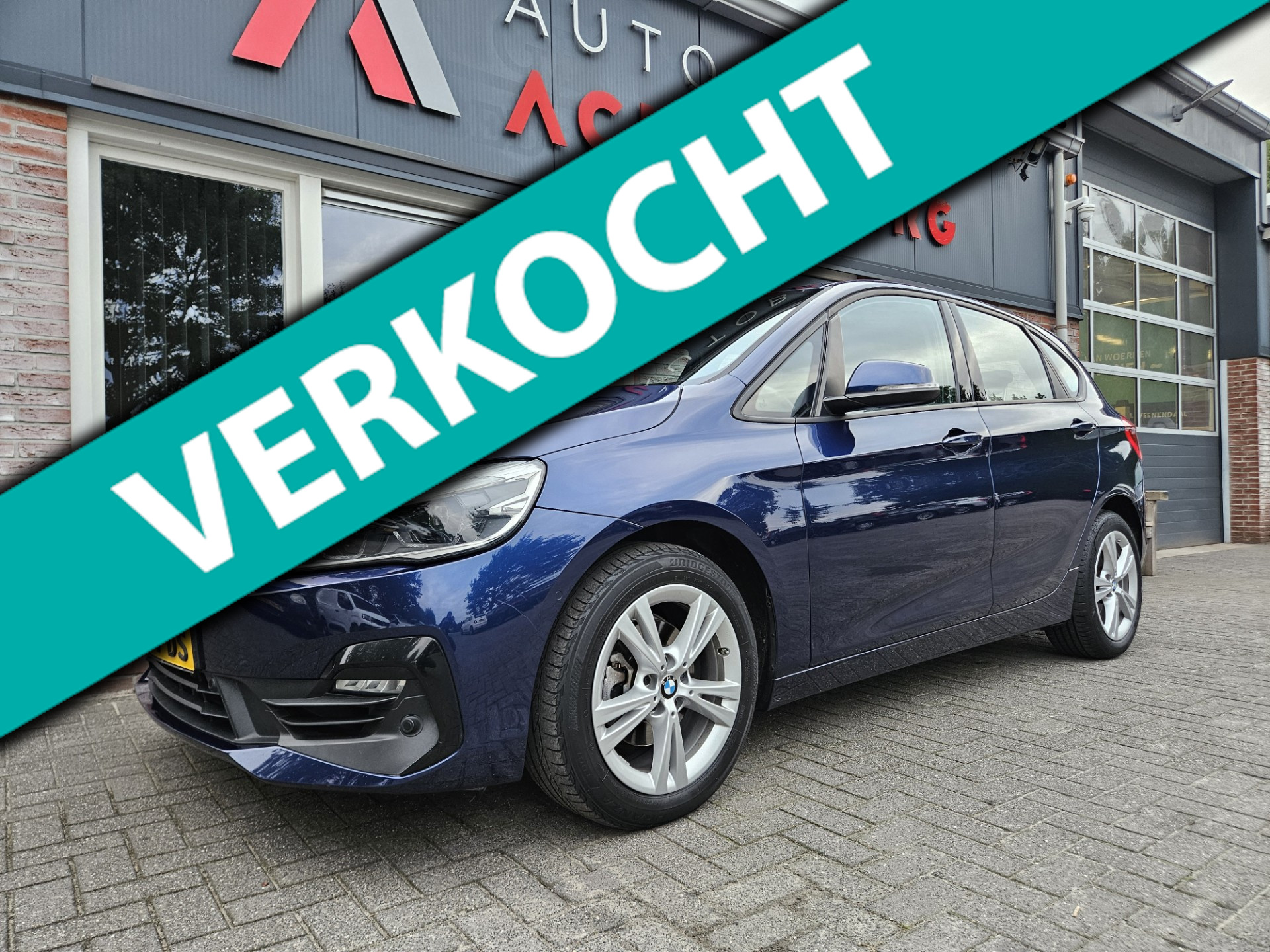 BMW 218i Active Tourer 218i High Executive Edition Automaat! Trekhaak! Leer! NAP! 140PK! Nette Auto! Dealer Onderhouden! 2019 - voorkant