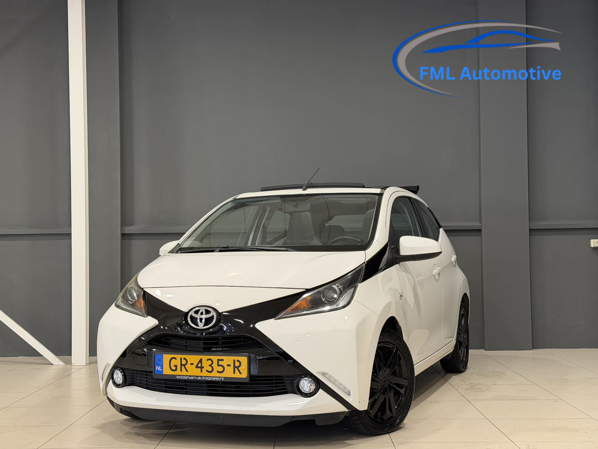Toyota Toyota Aygo 1.0 VVT-i x-wave 2015 - voorkant