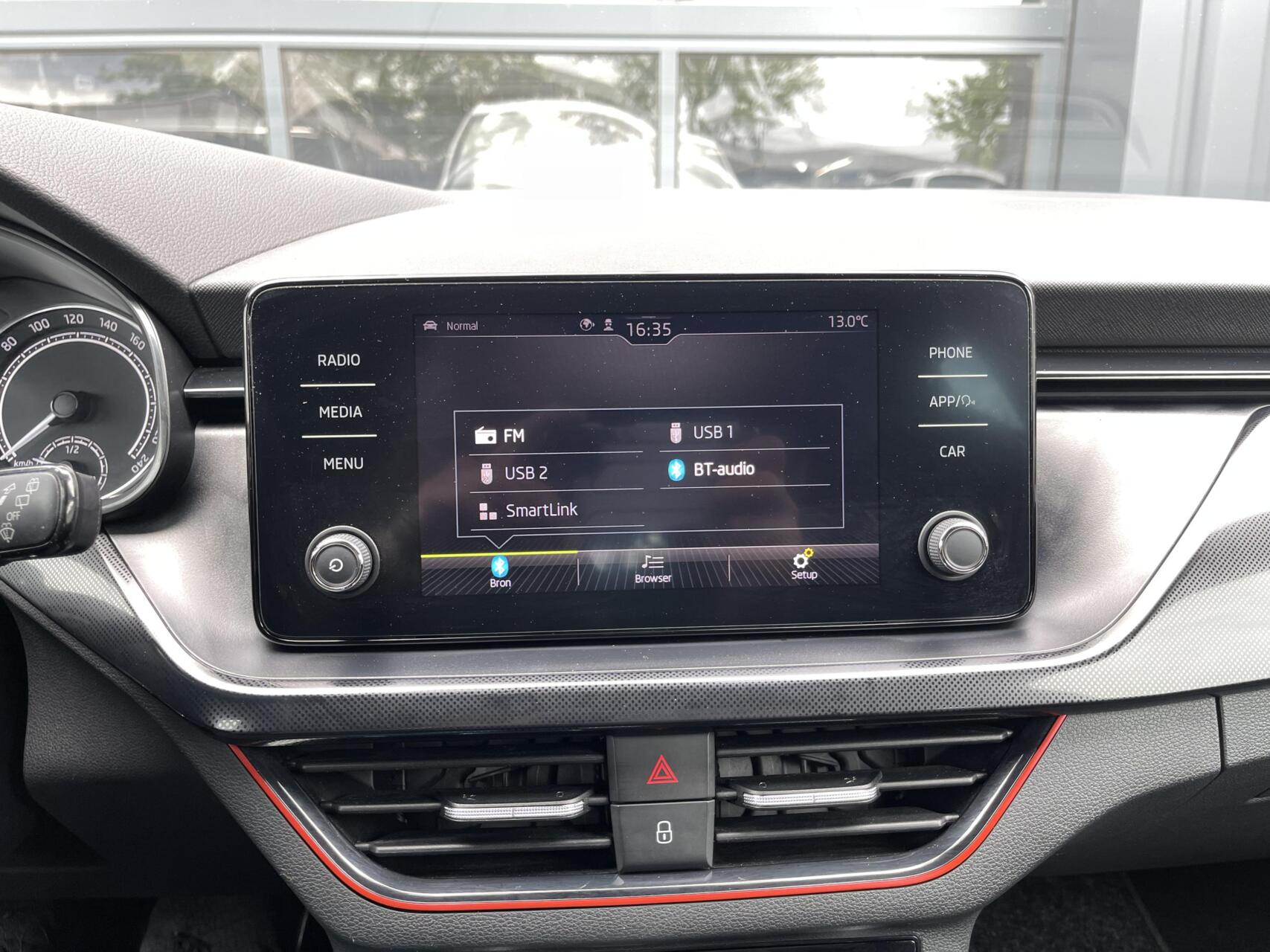 Foto van Skoda Scala