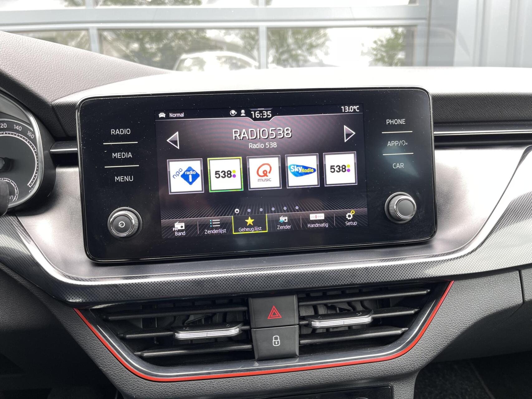 Foto van Skoda Scala