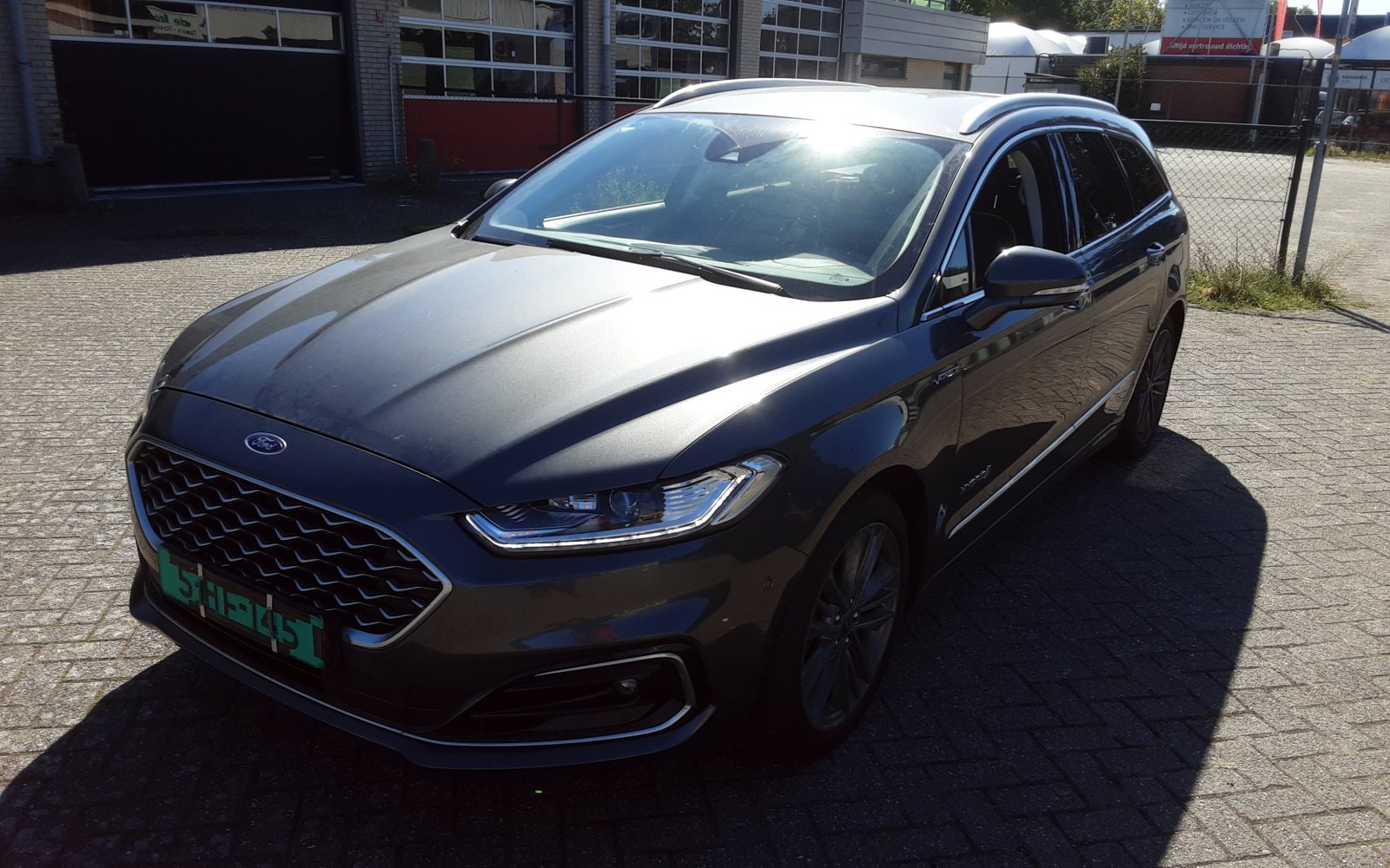 Ford Mondeo Wagon 2.0 IVCT HEV Vignale 2019 - voorkant