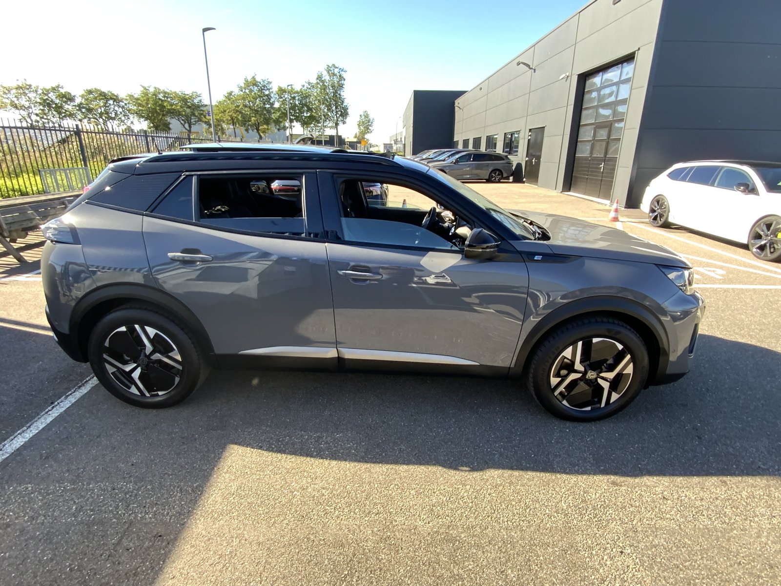 Inspectiefoto van Peugeot E-2008