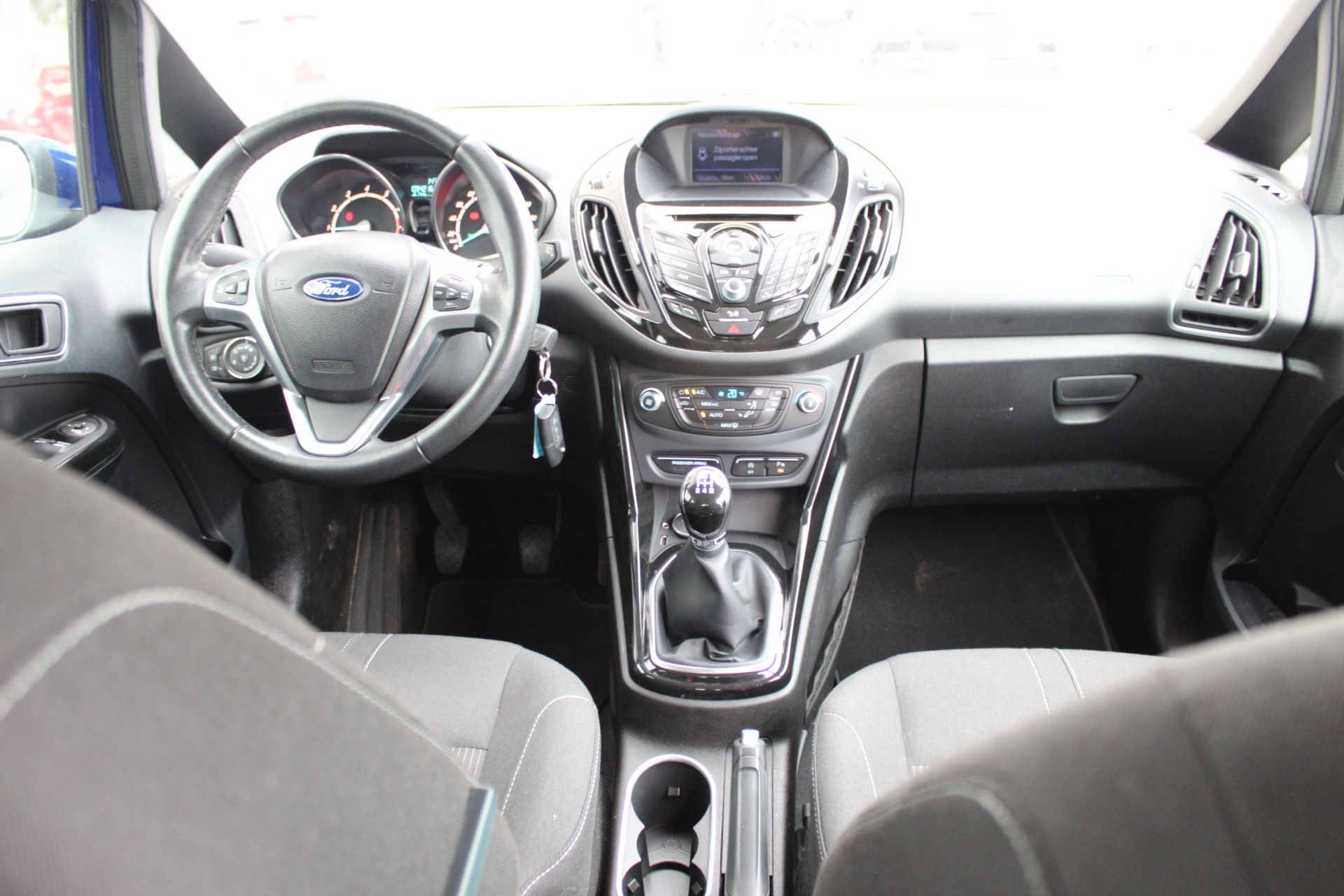 Foto van Ford B-max