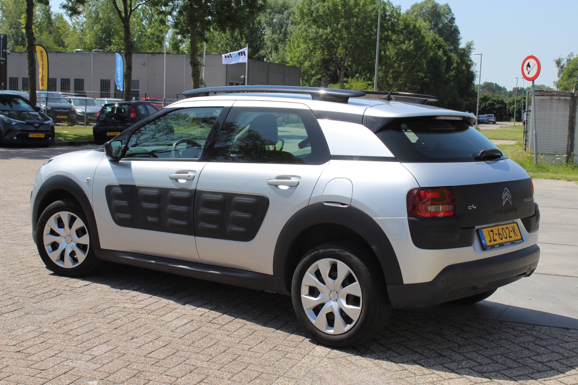 Foto van Citroen C4 Cactus