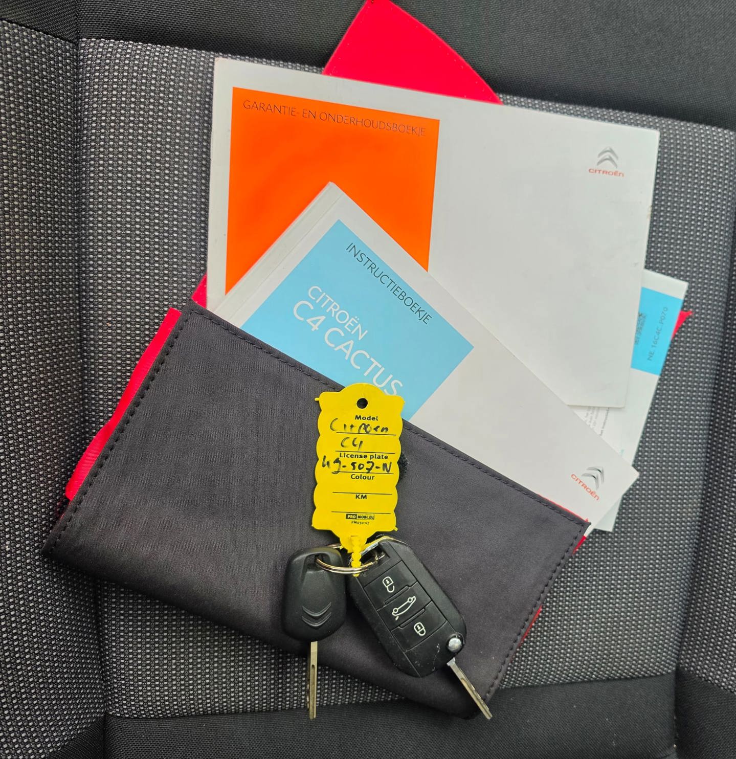 Foto van Citroen C4 Cactus