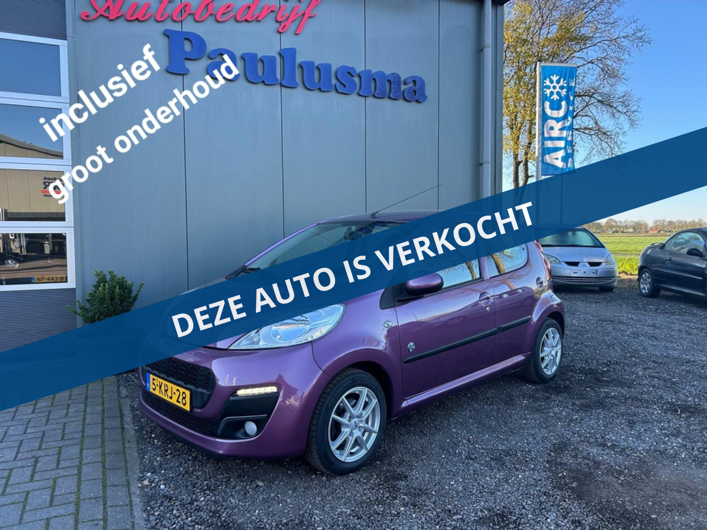 Peugeot 107 1.0 Envy 2013 - voorkant