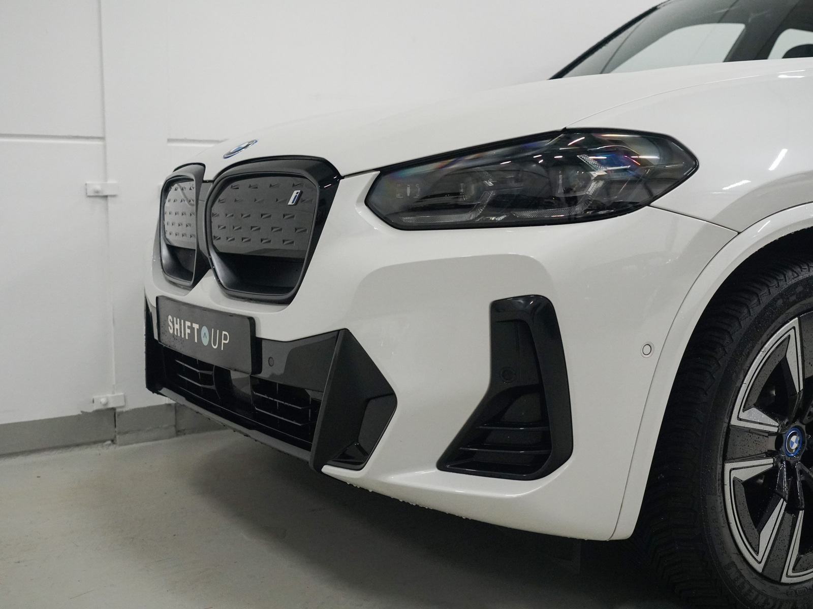 Foto van BMW Ix3