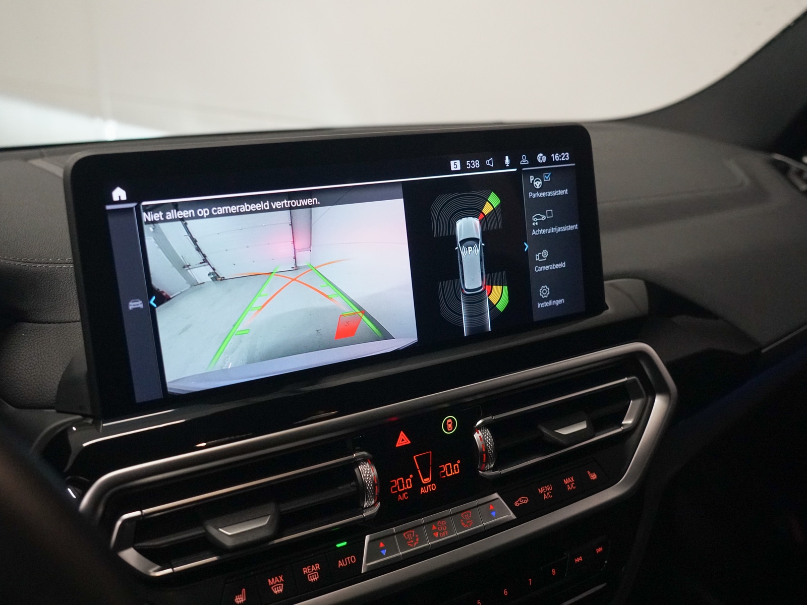 Foto van BMW Ix3