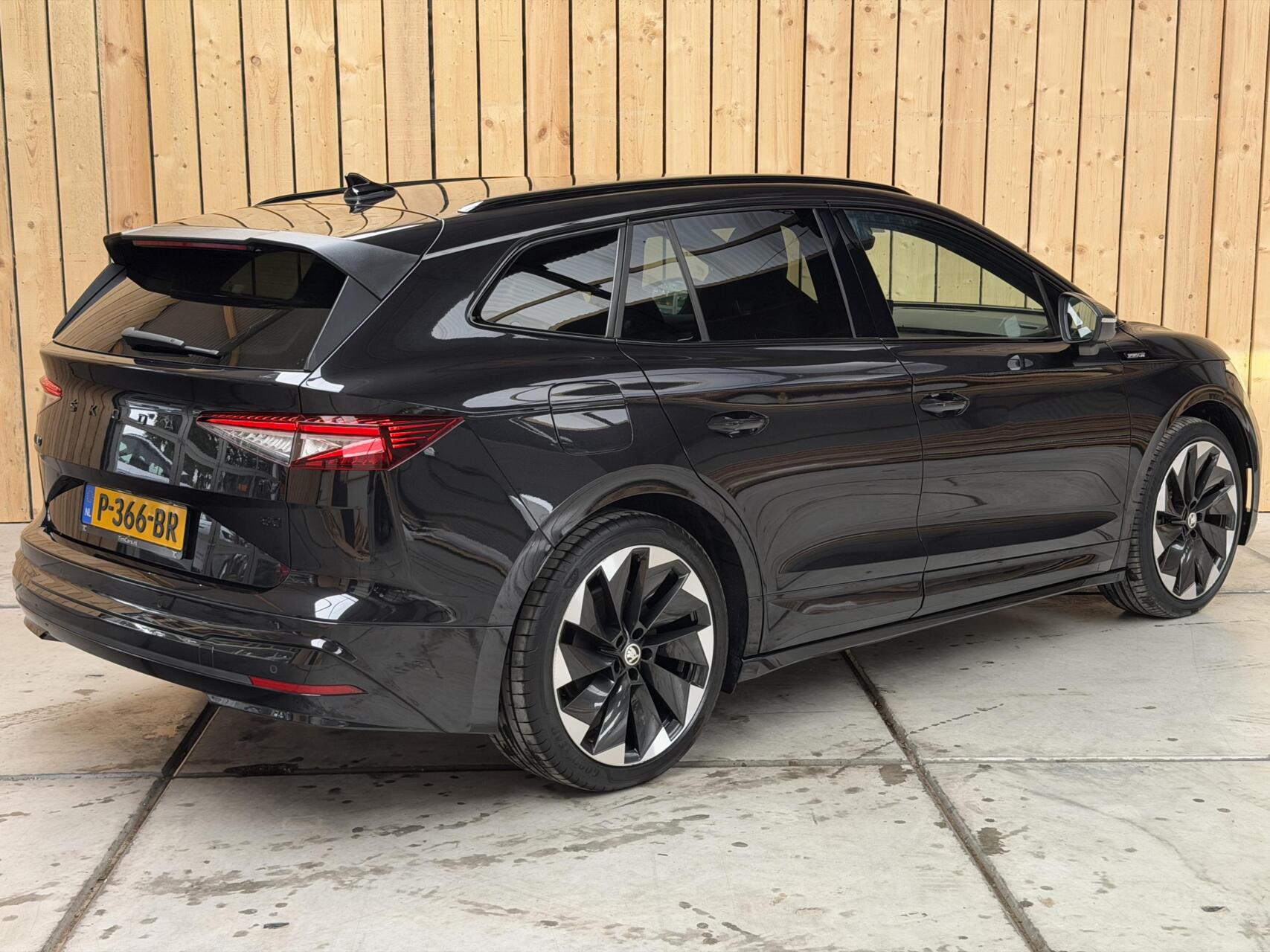 Foto van Skoda Enyaq 80