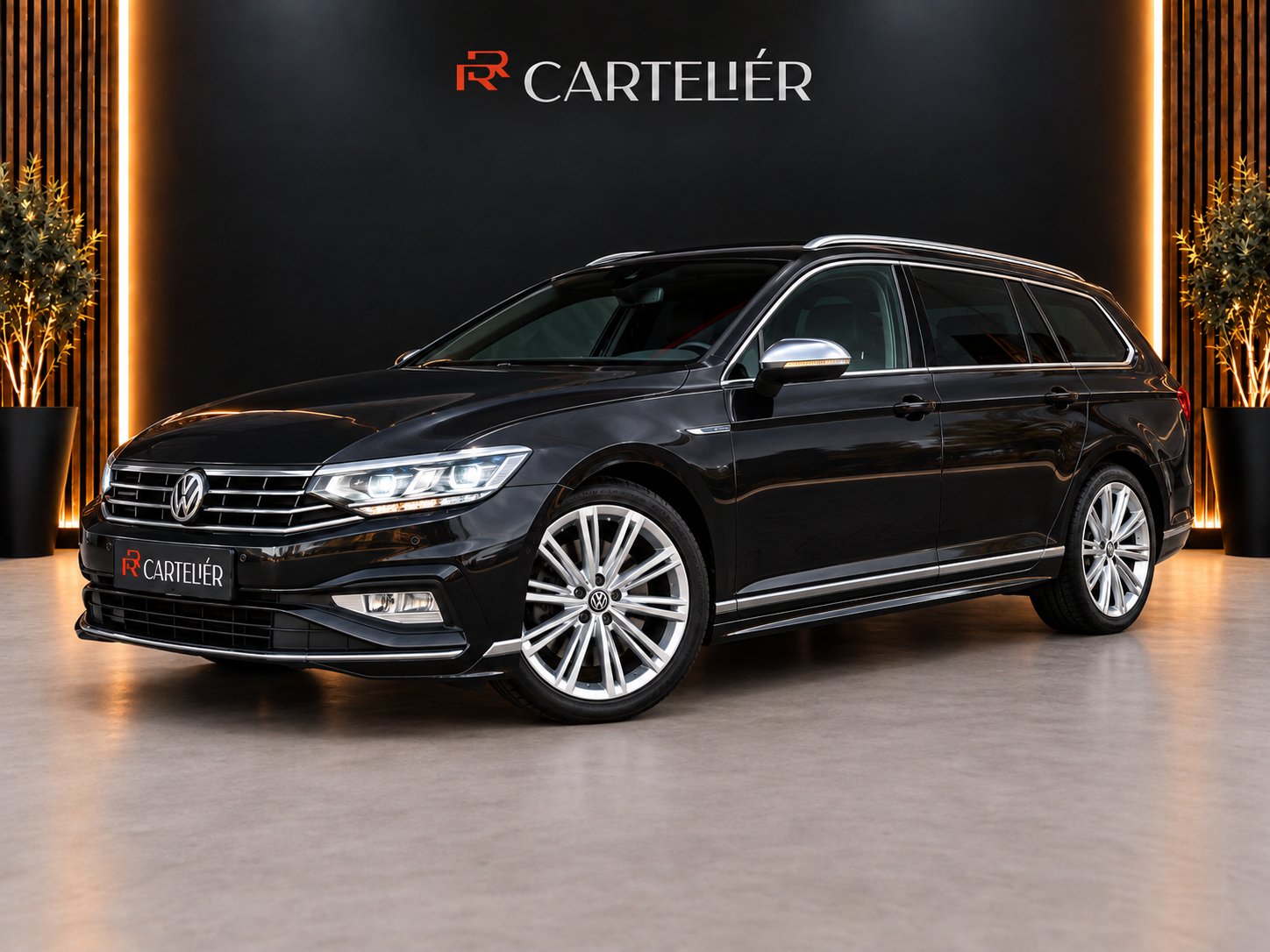 Volkswagen Passat Variant 1.5 TSI R-Line Business + 2021 - voorkant