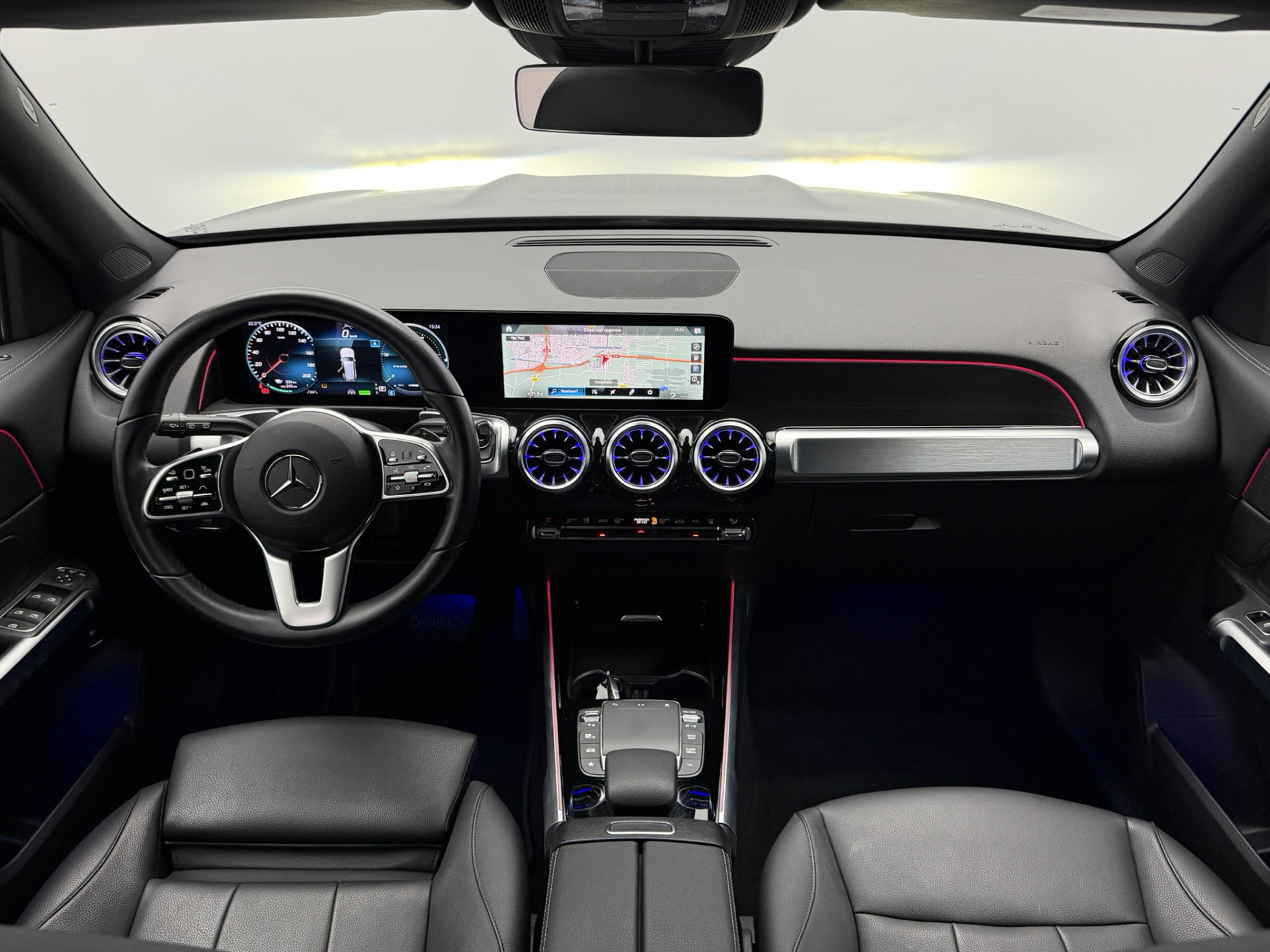 Foto van Mercedes-Benz Eqb 300 4Matic