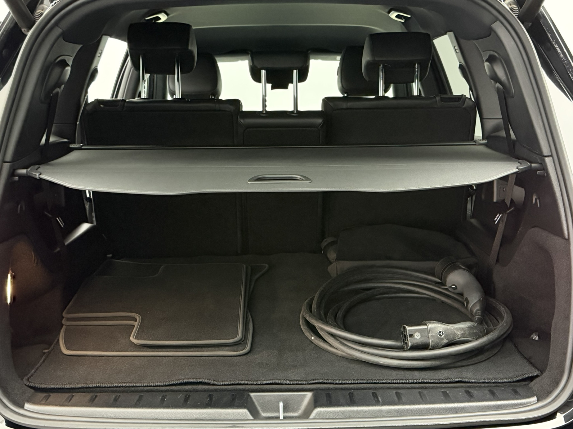 Foto van Mercedes-Benz Eqb 300 4Matic