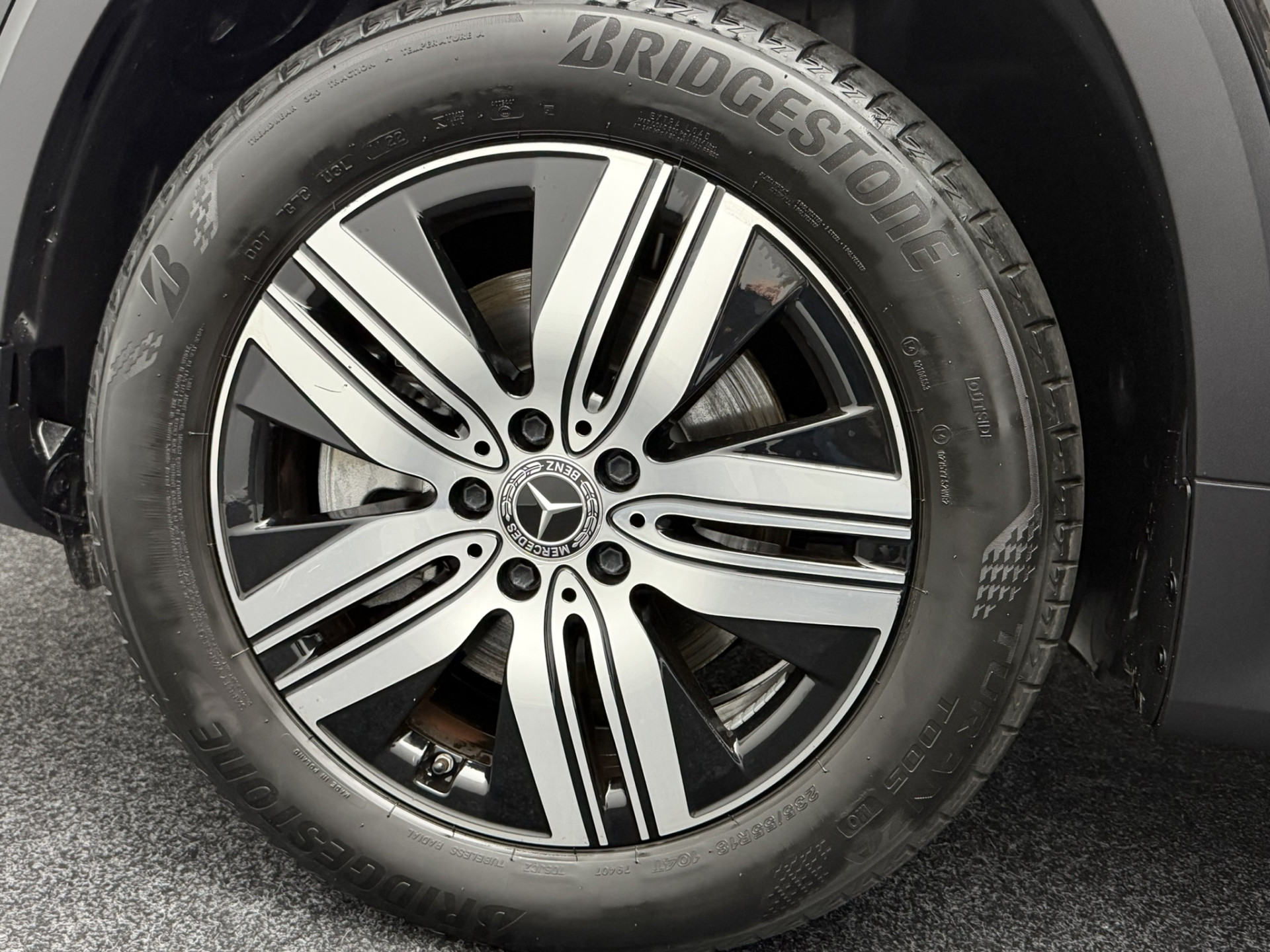Foto van Mercedes-Benz Eqb 300 4Matic
