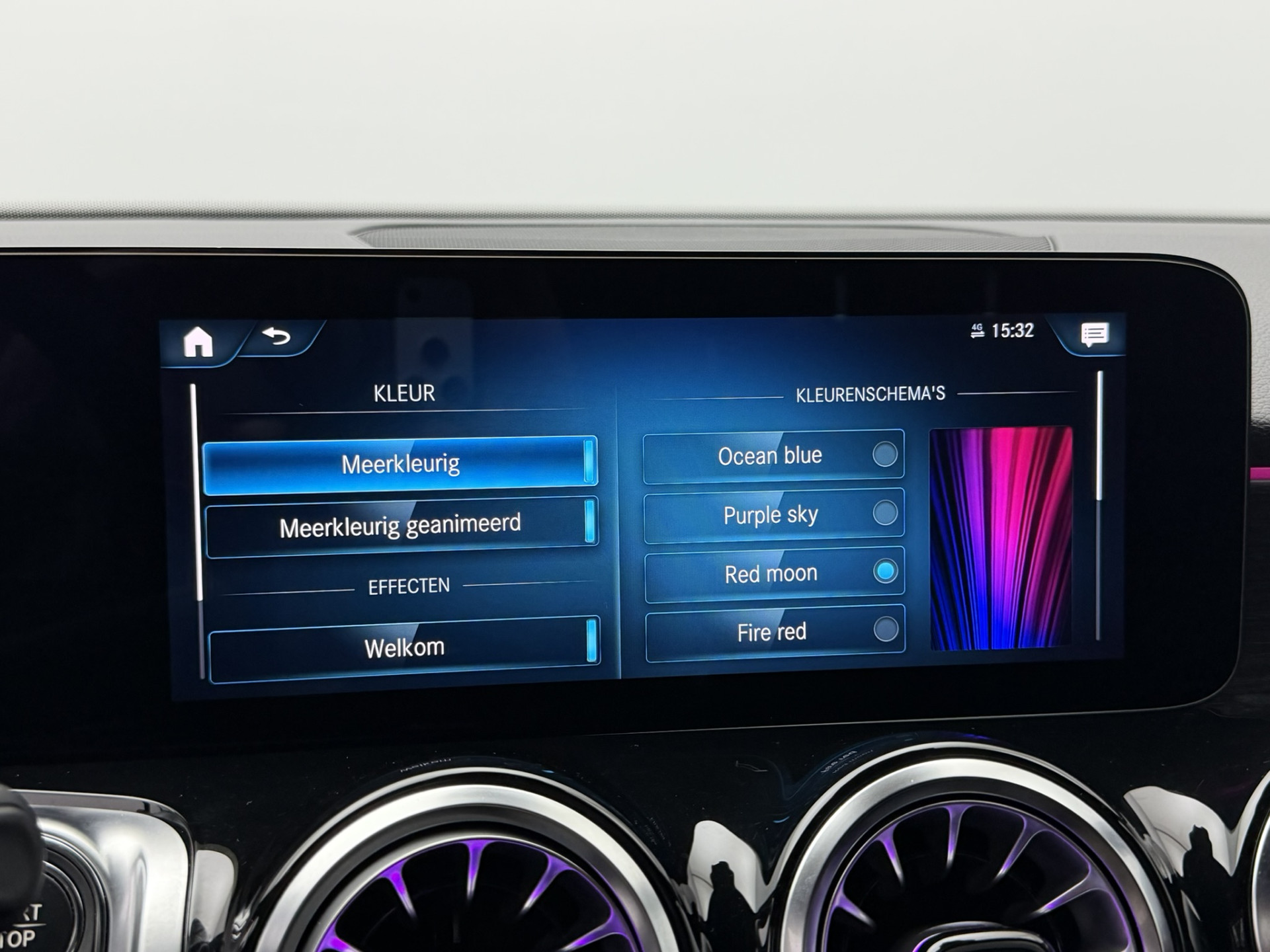 Foto van Mercedes-Benz Eqb 300 4Matic