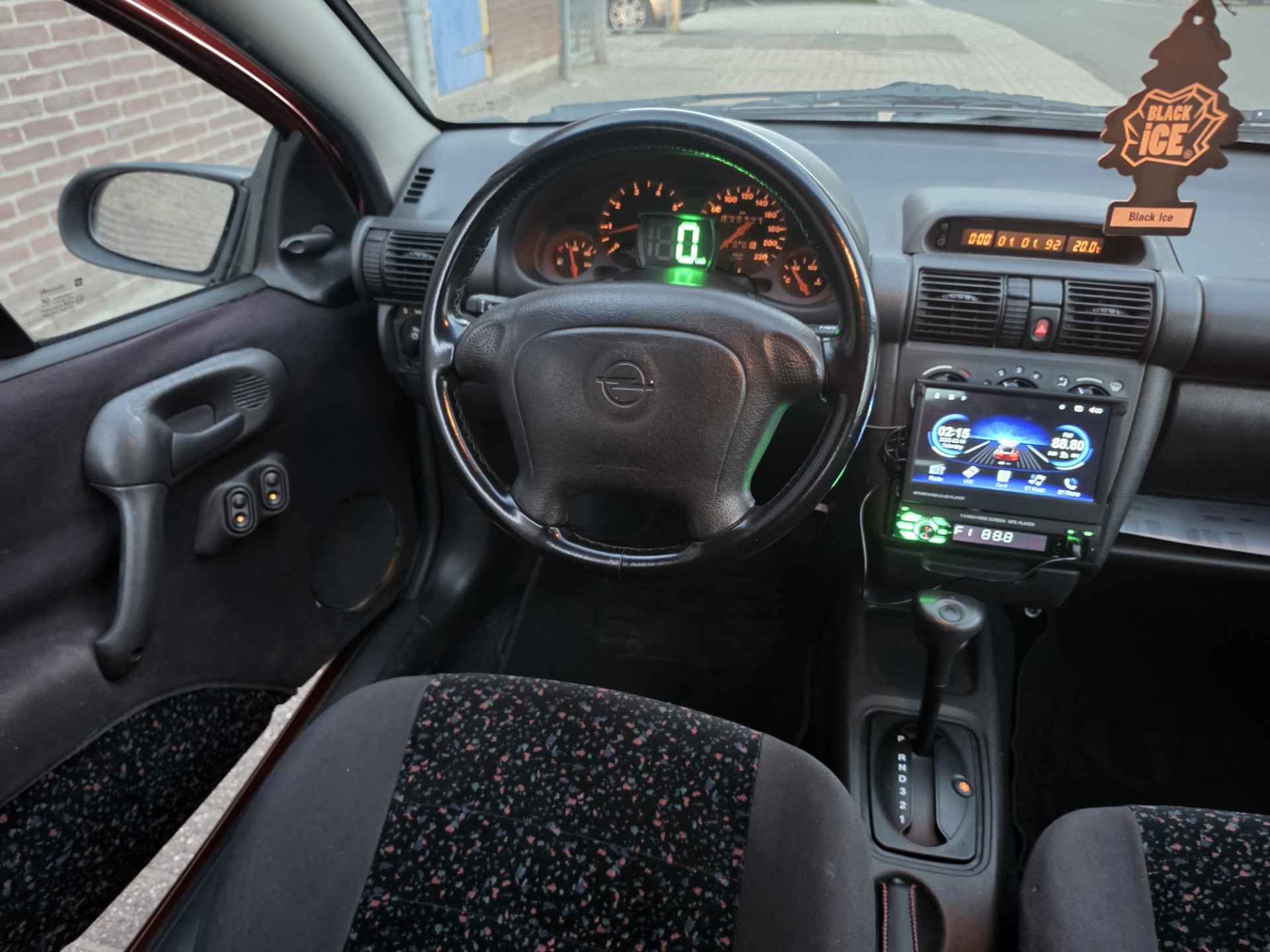Foto van Opel Opel Tigra-a