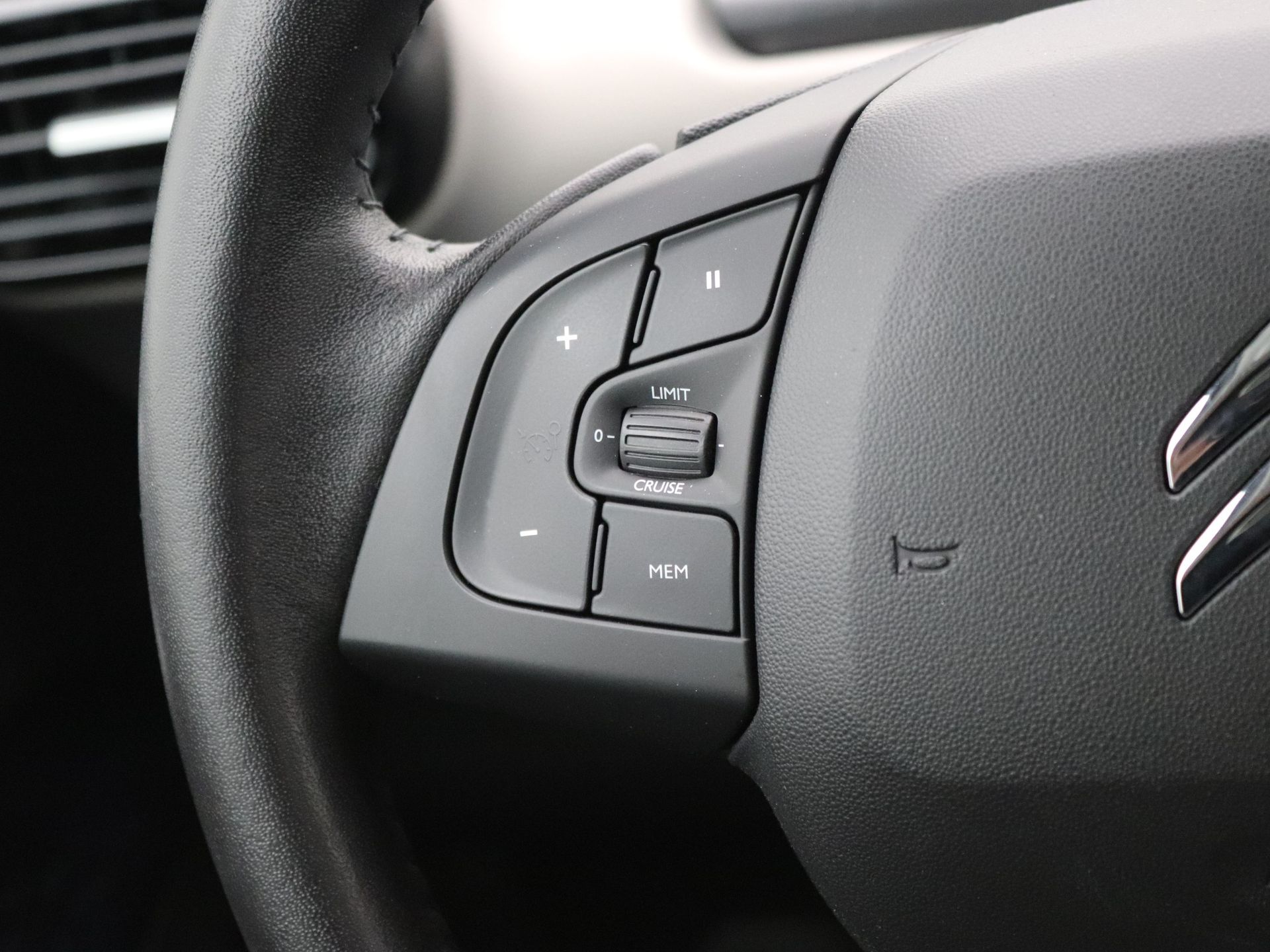 Foto van Citroen C4 Cactus