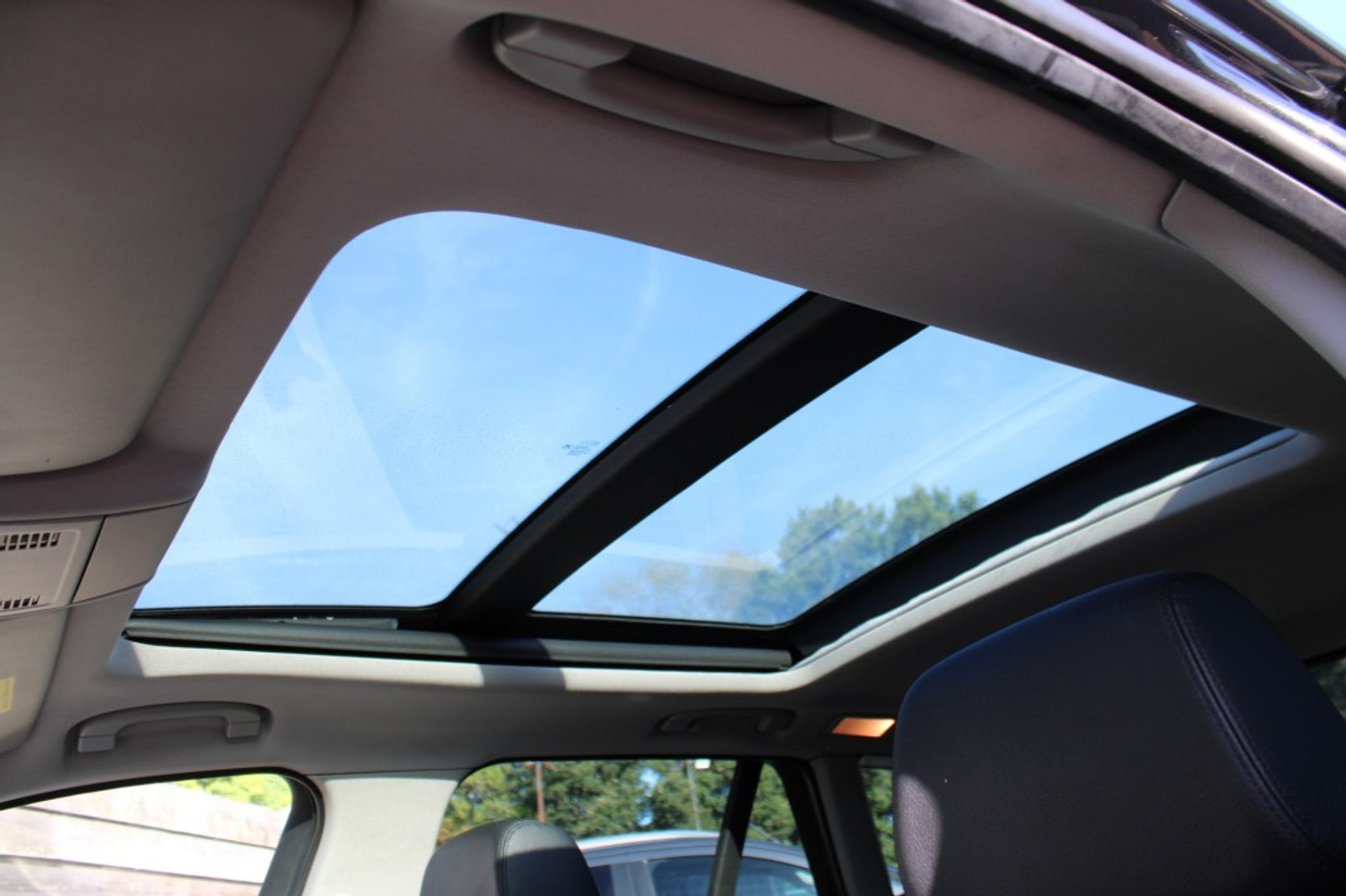 Foto van BMW X1 xDrive 28i