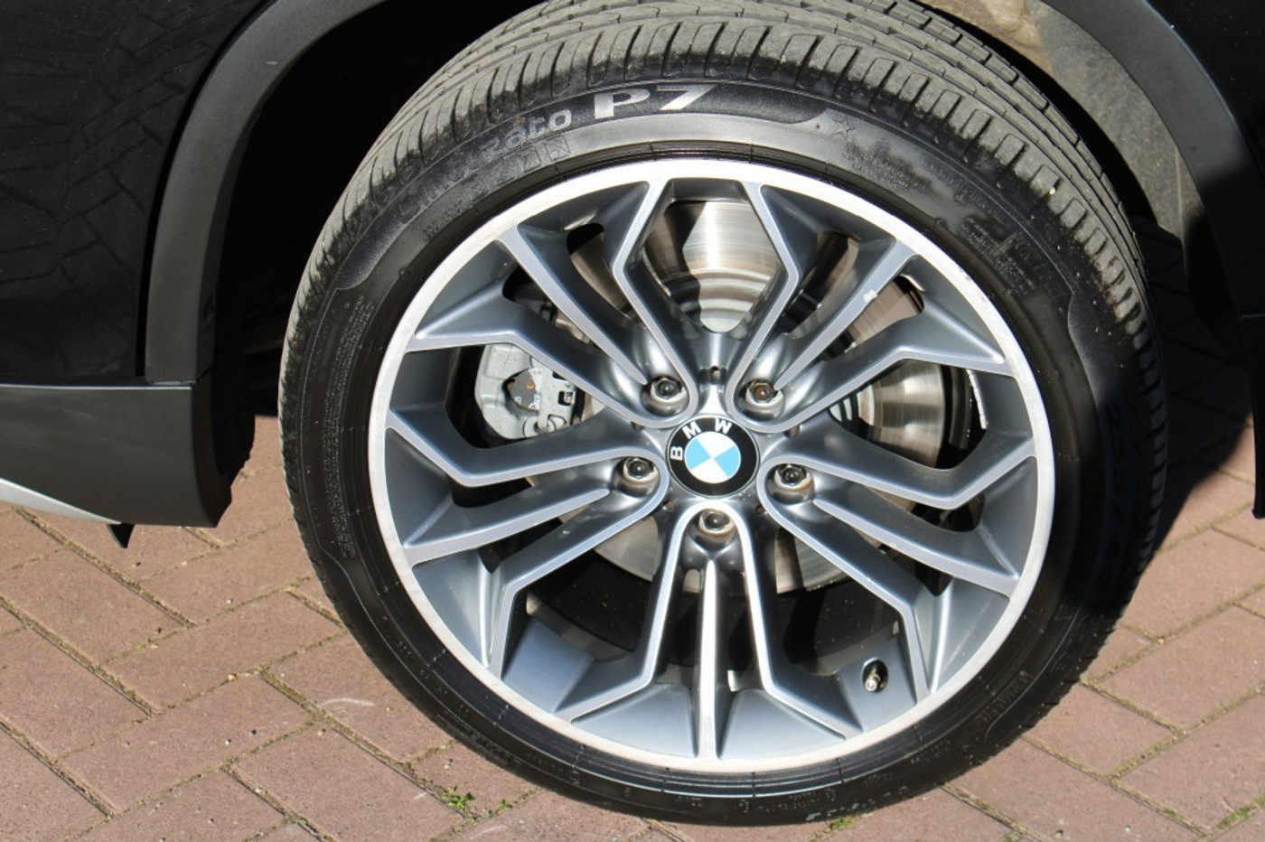 Foto van BMW X1 xDrive 28i