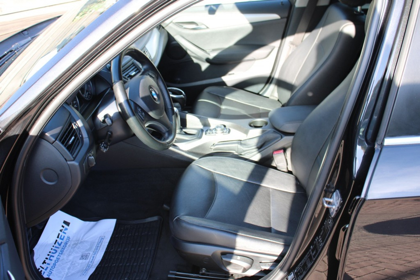 Foto van BMW X1 xDrive 28i