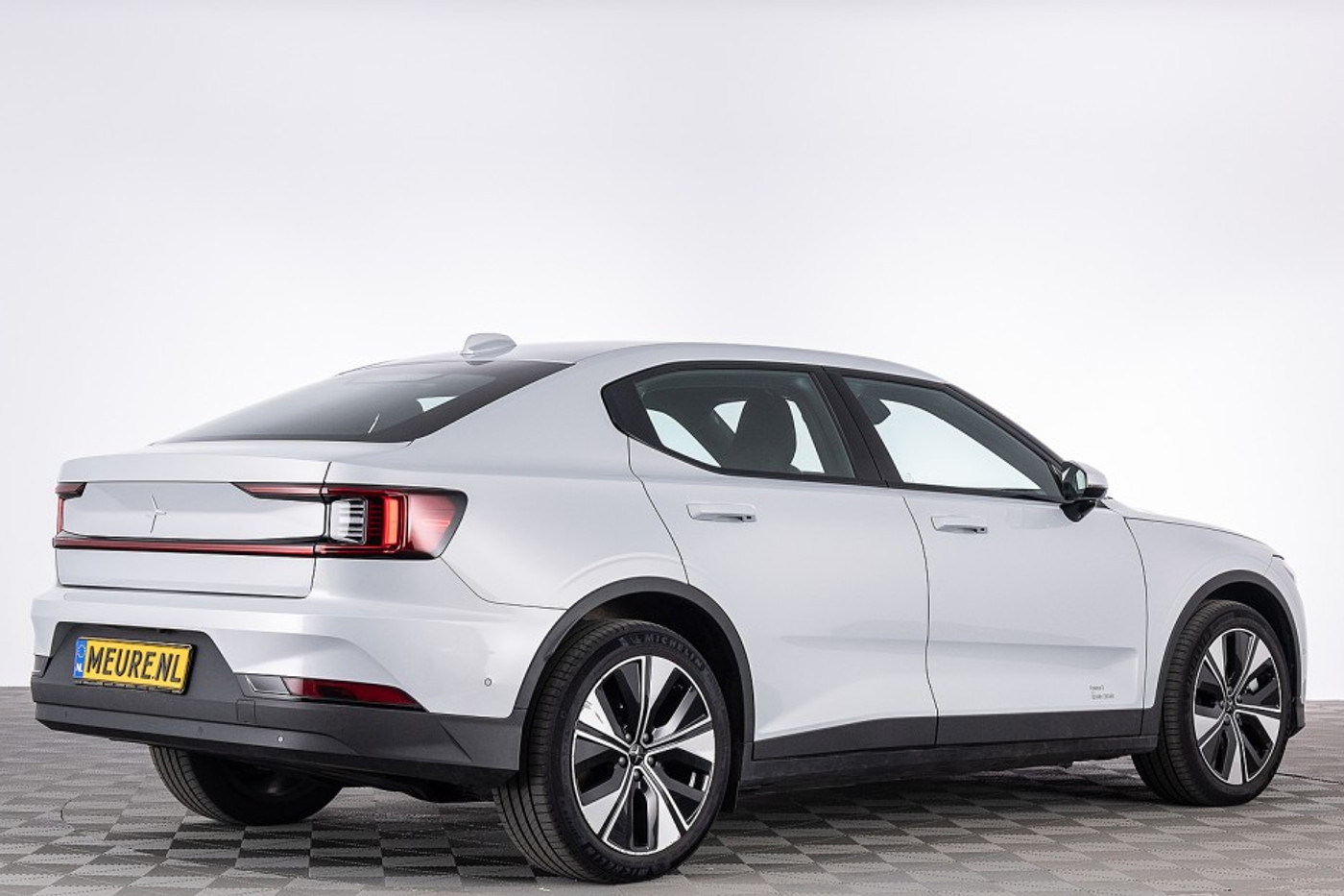 Foto van Polestar 2