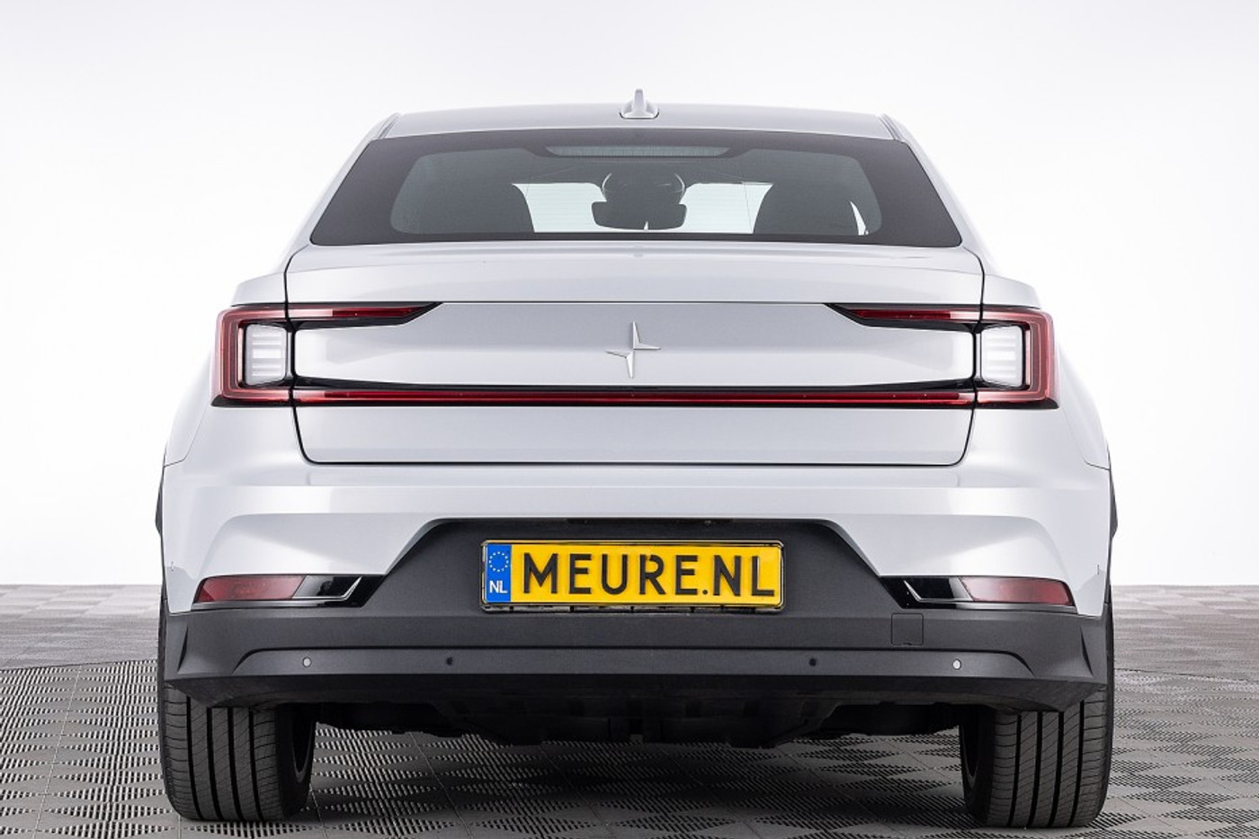 Foto van Polestar 2