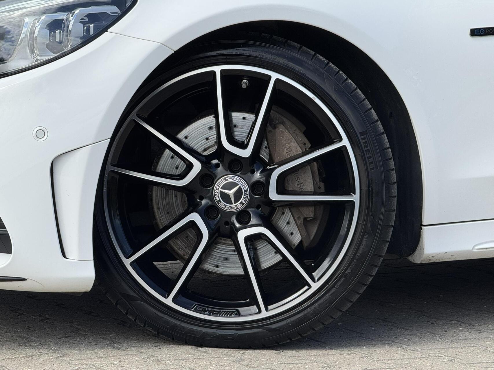 Foto van Mercedes-Benz C 300 E