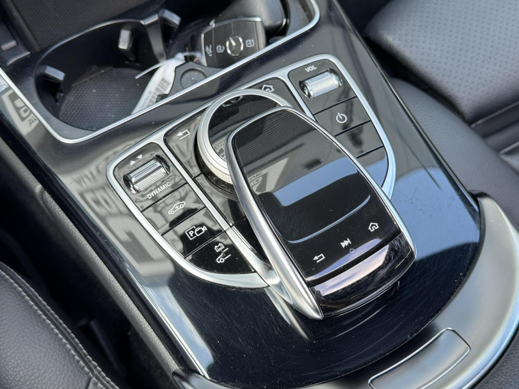 Foto van Mercedes-Benz C 300 E