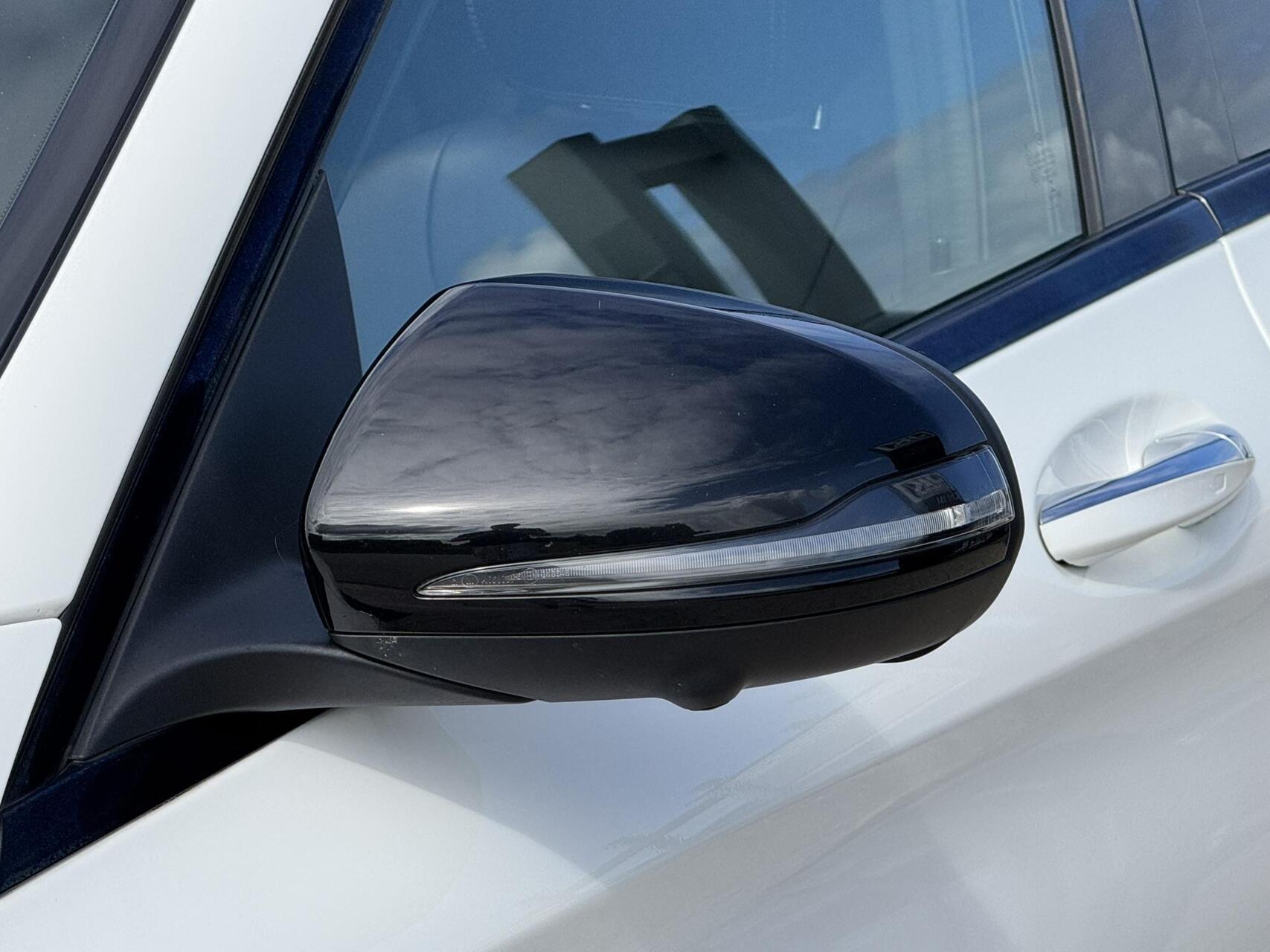 Foto van Mercedes-Benz C 300 E