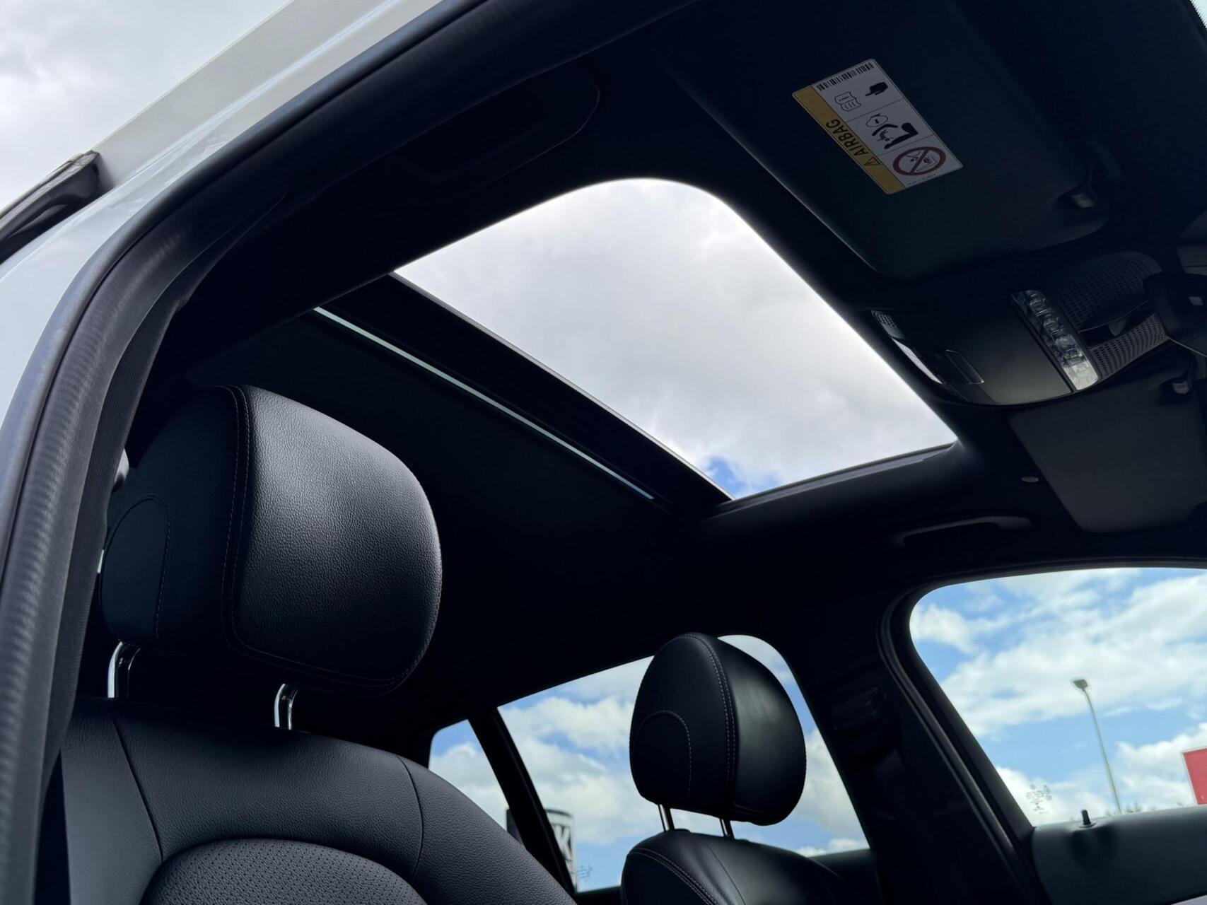 Foto van Mercedes-Benz C 300 E