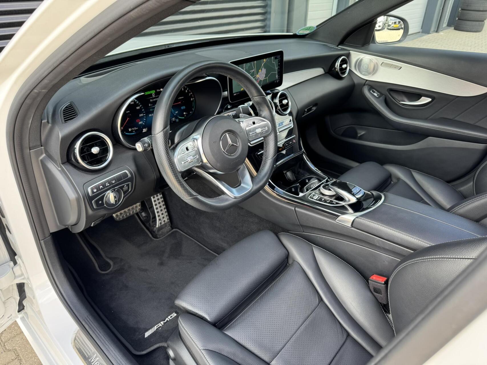 Foto van Mercedes-Benz C 300 E