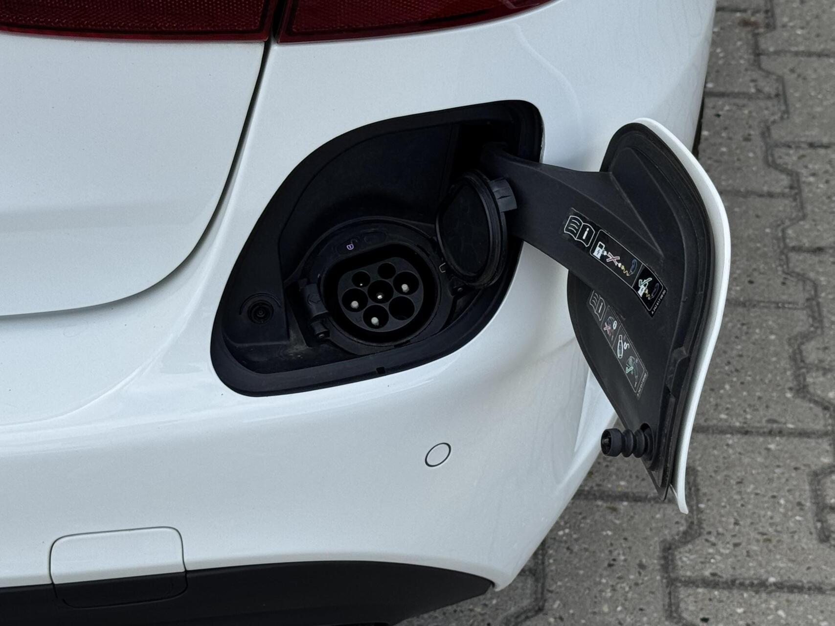 Foto van Mercedes-Benz C 300 E