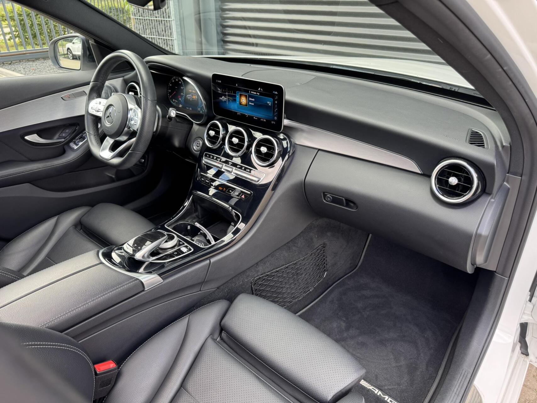 Foto van Mercedes-Benz C 300 E